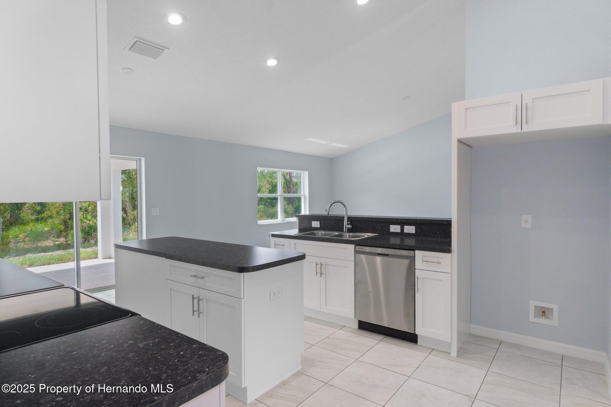 11220 Sandpiper Avenue, Weeki Wachee, Florida image 16