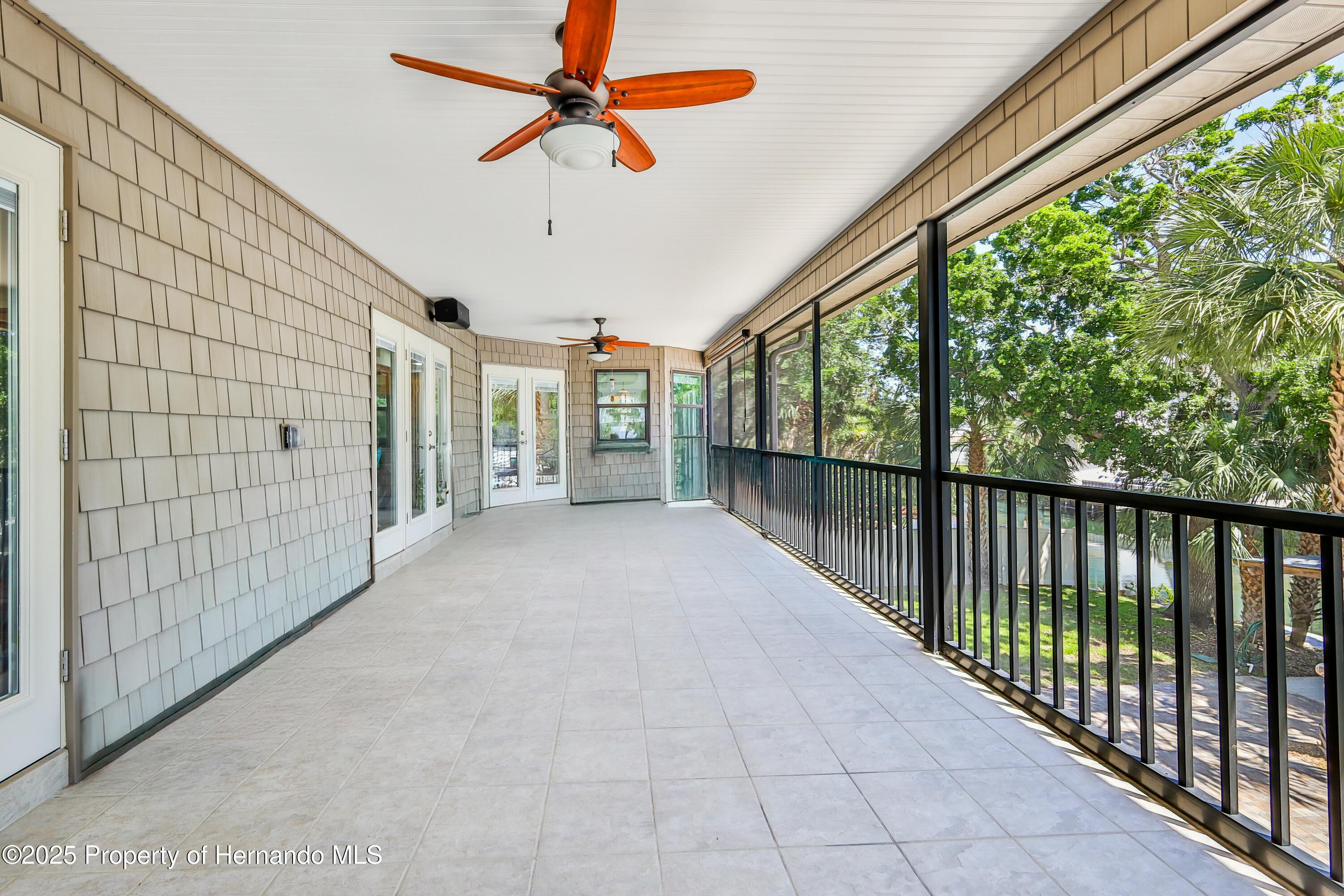 7106 Porpoise Street, Weeki Wachee, Florida image 34