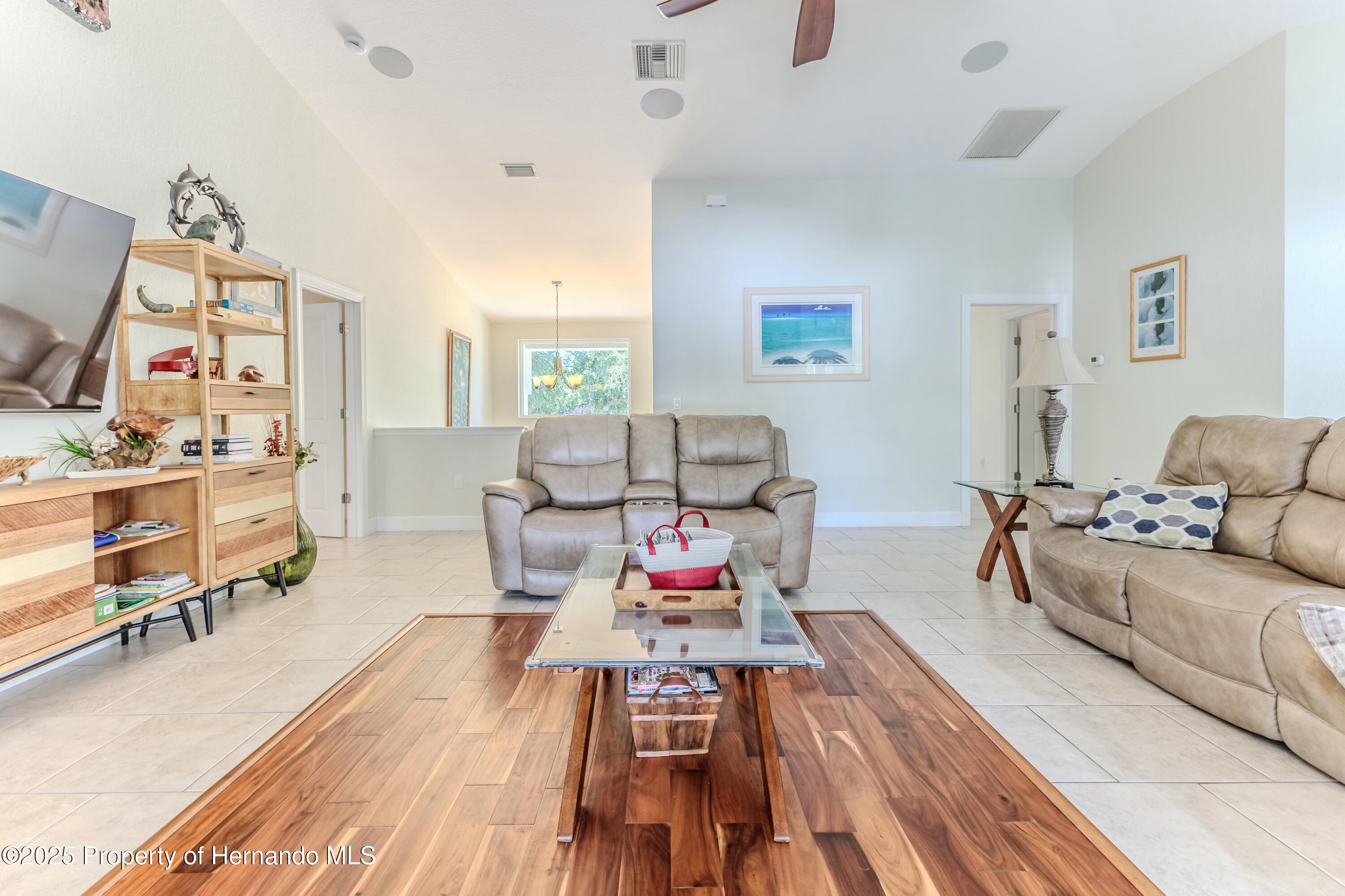 7106 Porpoise Street, Weeki Wachee, Florida image 22