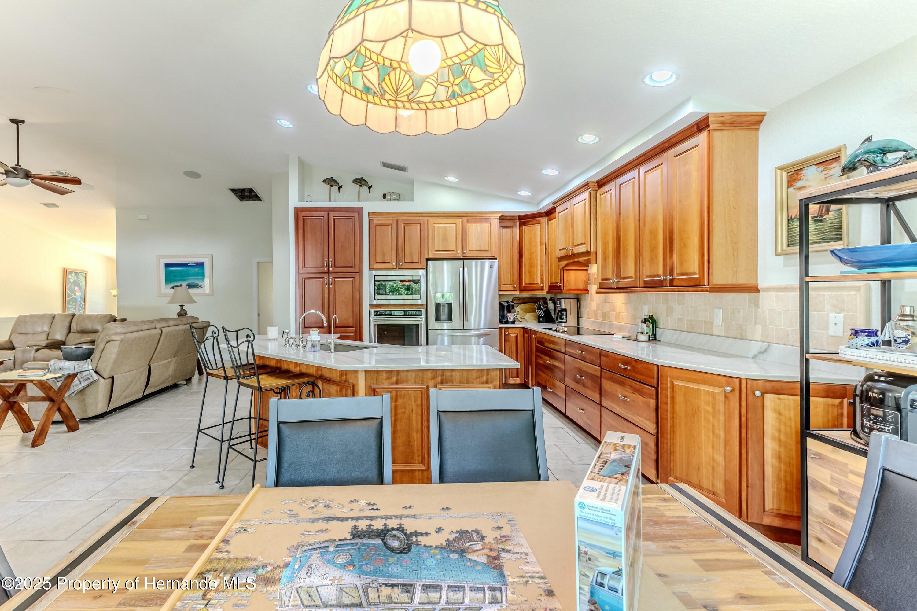 7106 Porpoise Street, Weeki Wachee, Florida image 30