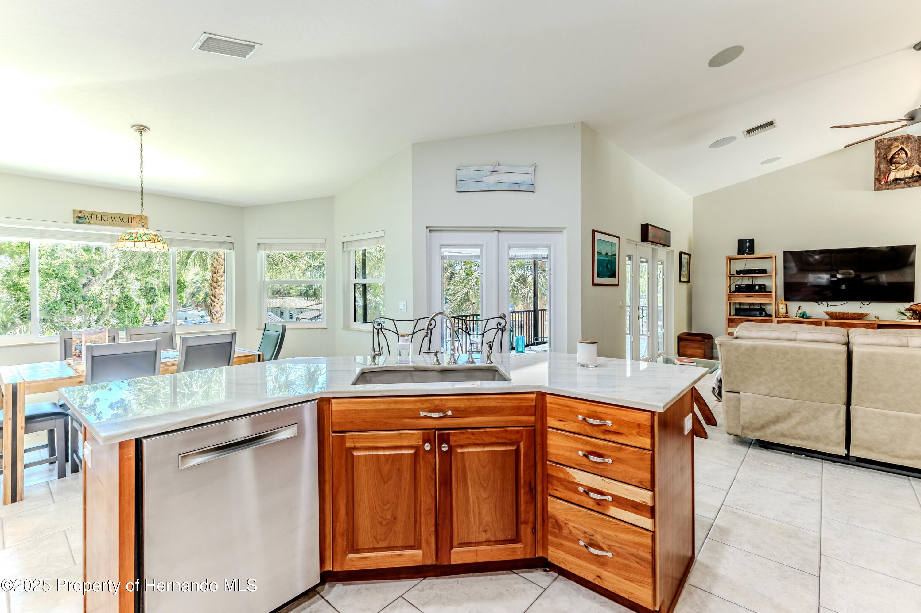 7106 Porpoise Street, Weeki Wachee, Florida image 29