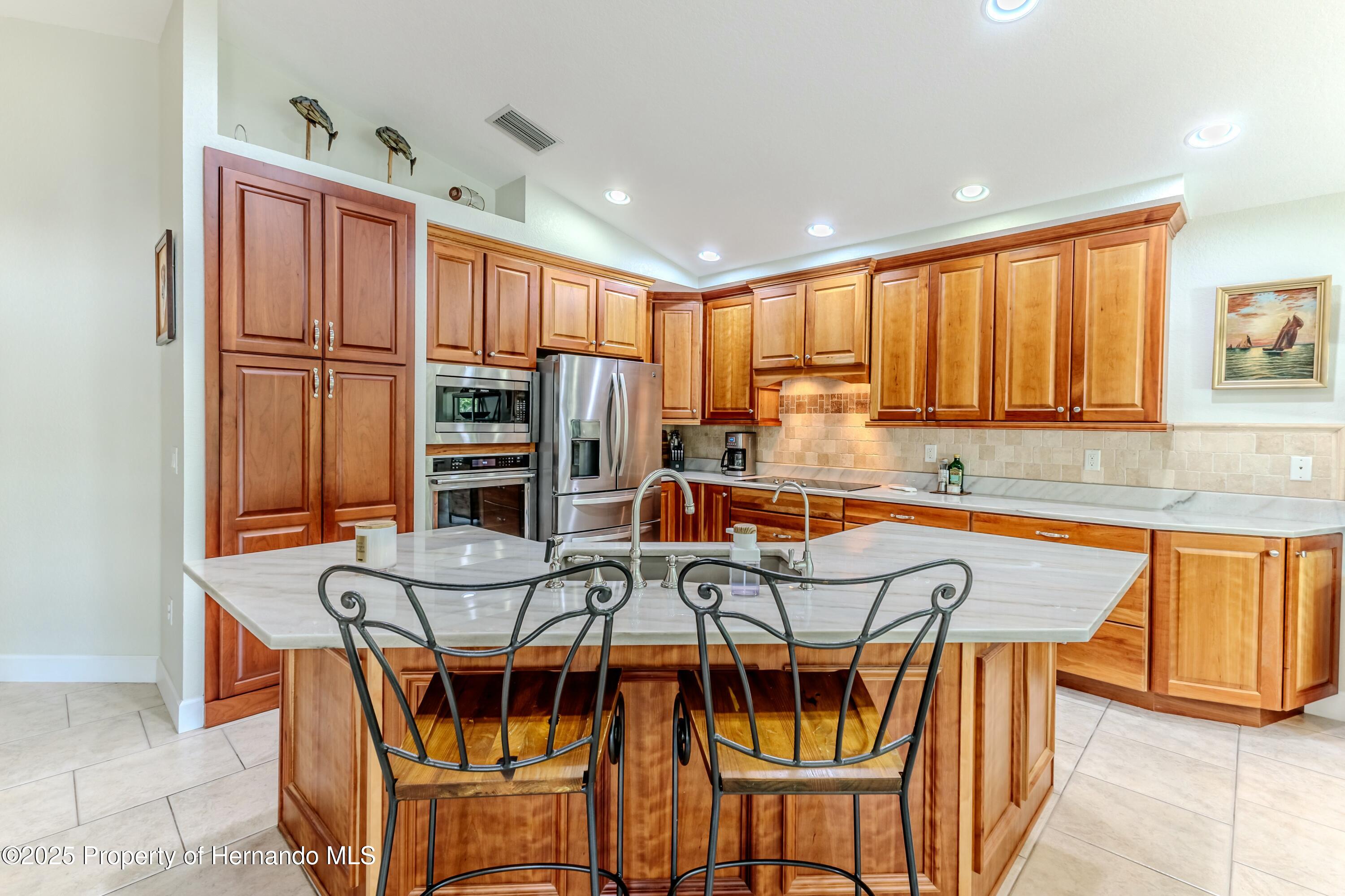 7106 Porpoise Street, Weeki Wachee, Florida image 26