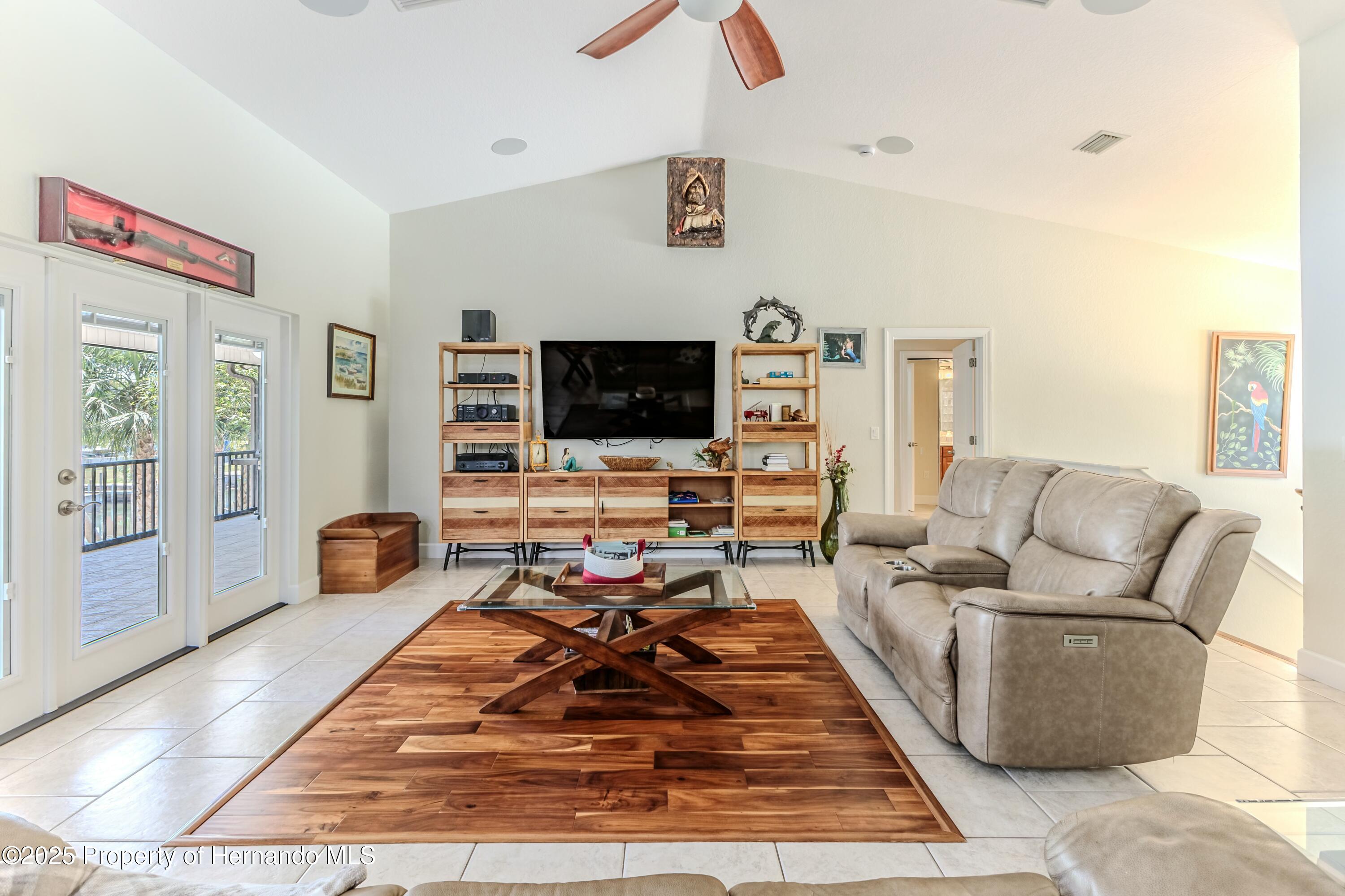 7106 Porpoise Street, Weeki Wachee, Florida image 21