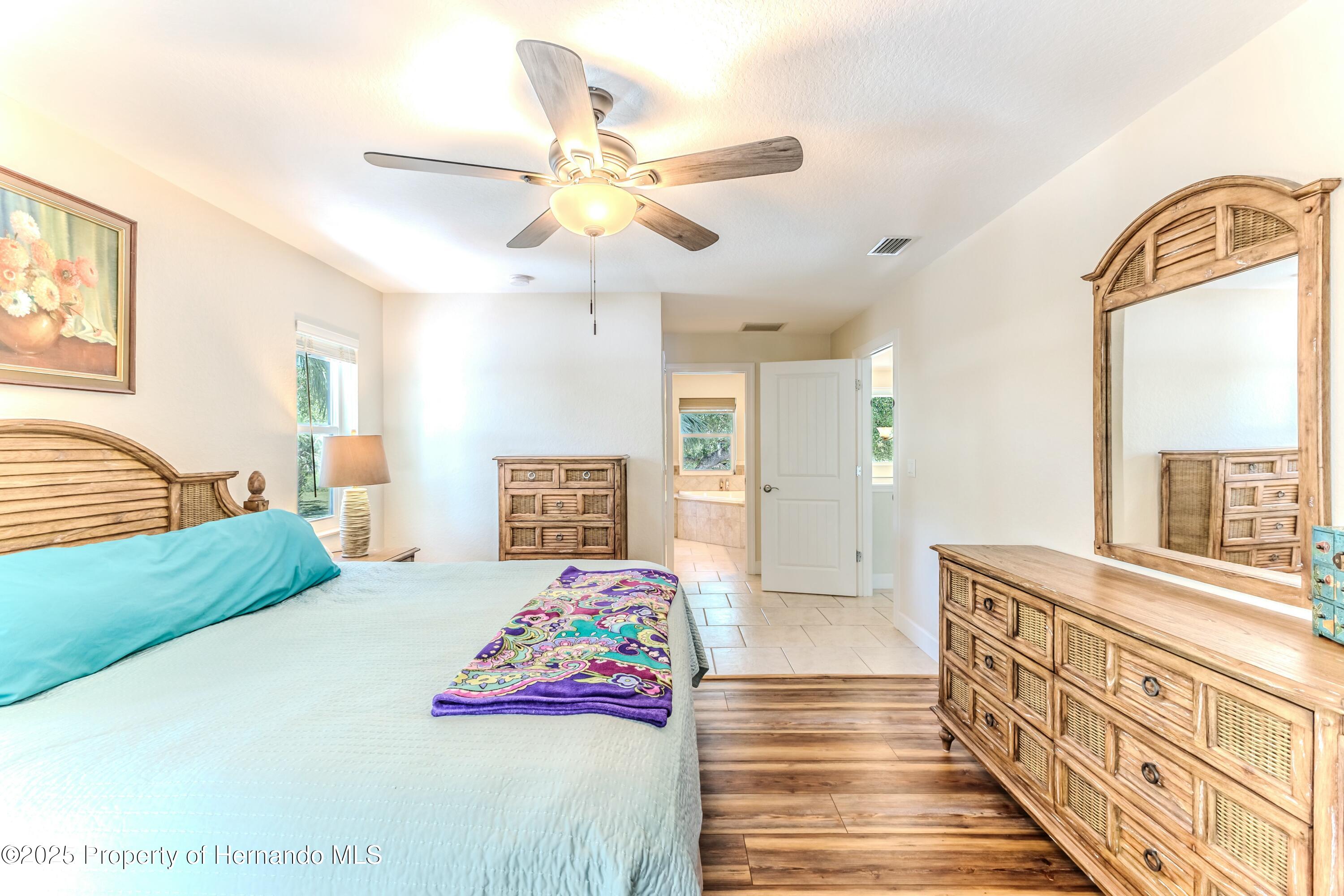 7106 Porpoise Street, Weeki Wachee, Florida image 37
