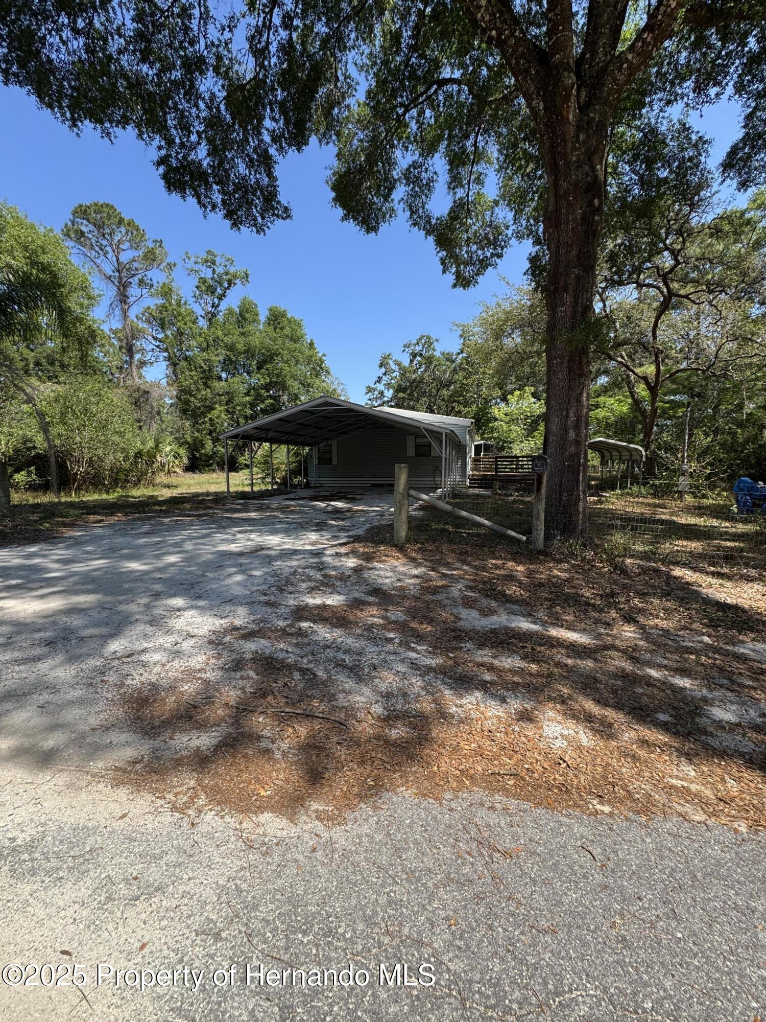 4266 County Road 691, Webster, Florida image 2