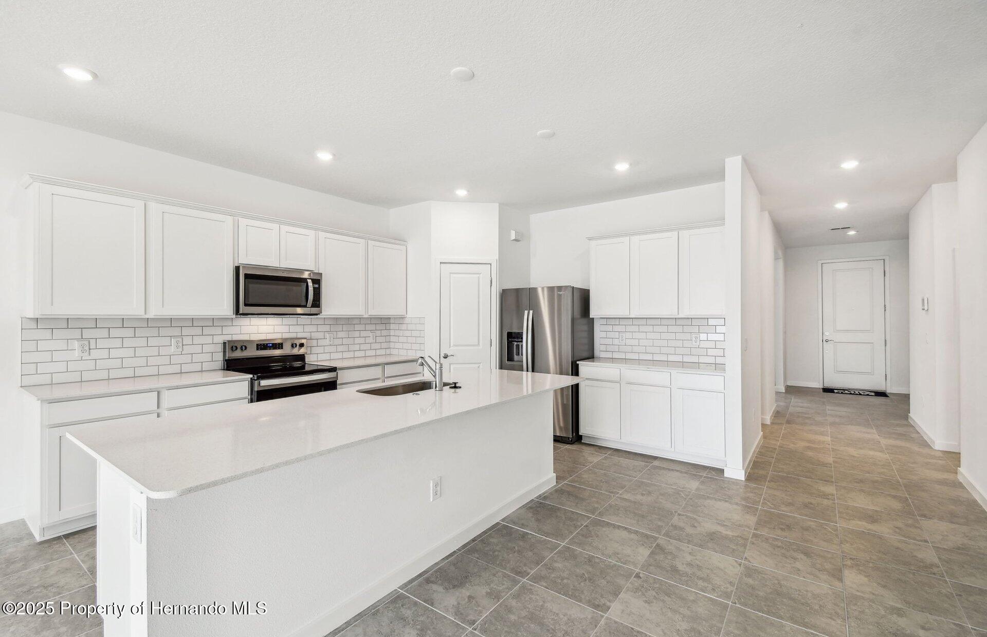 4265 Big Sky Drive, Spring Hill, Florida image 4
