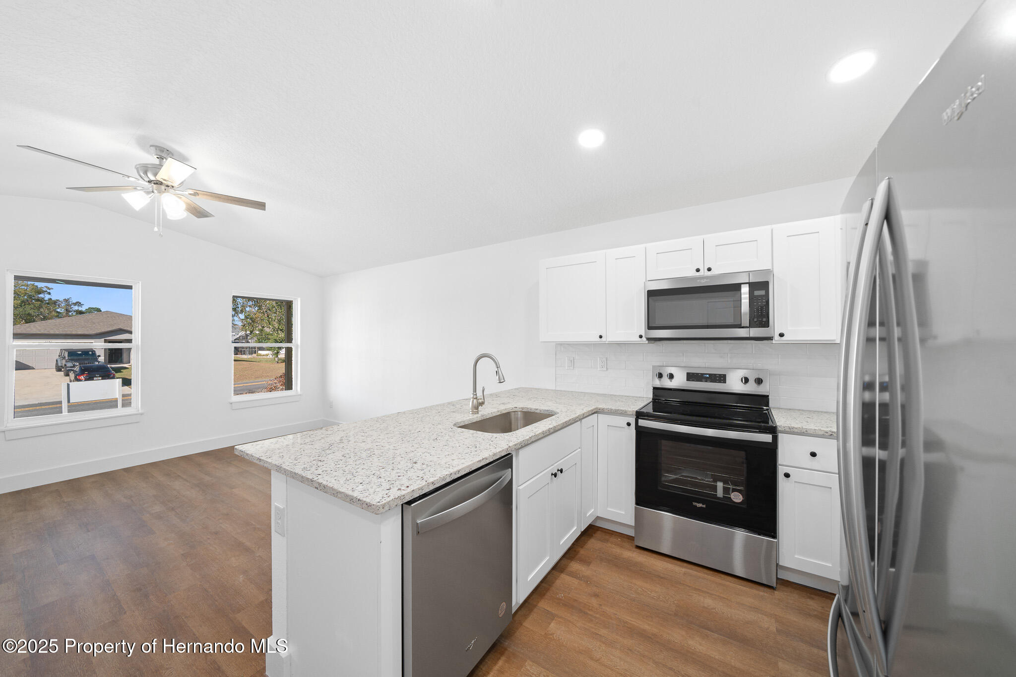 3592 Arrowhead Avenue, Spring Hill, Florida image 9