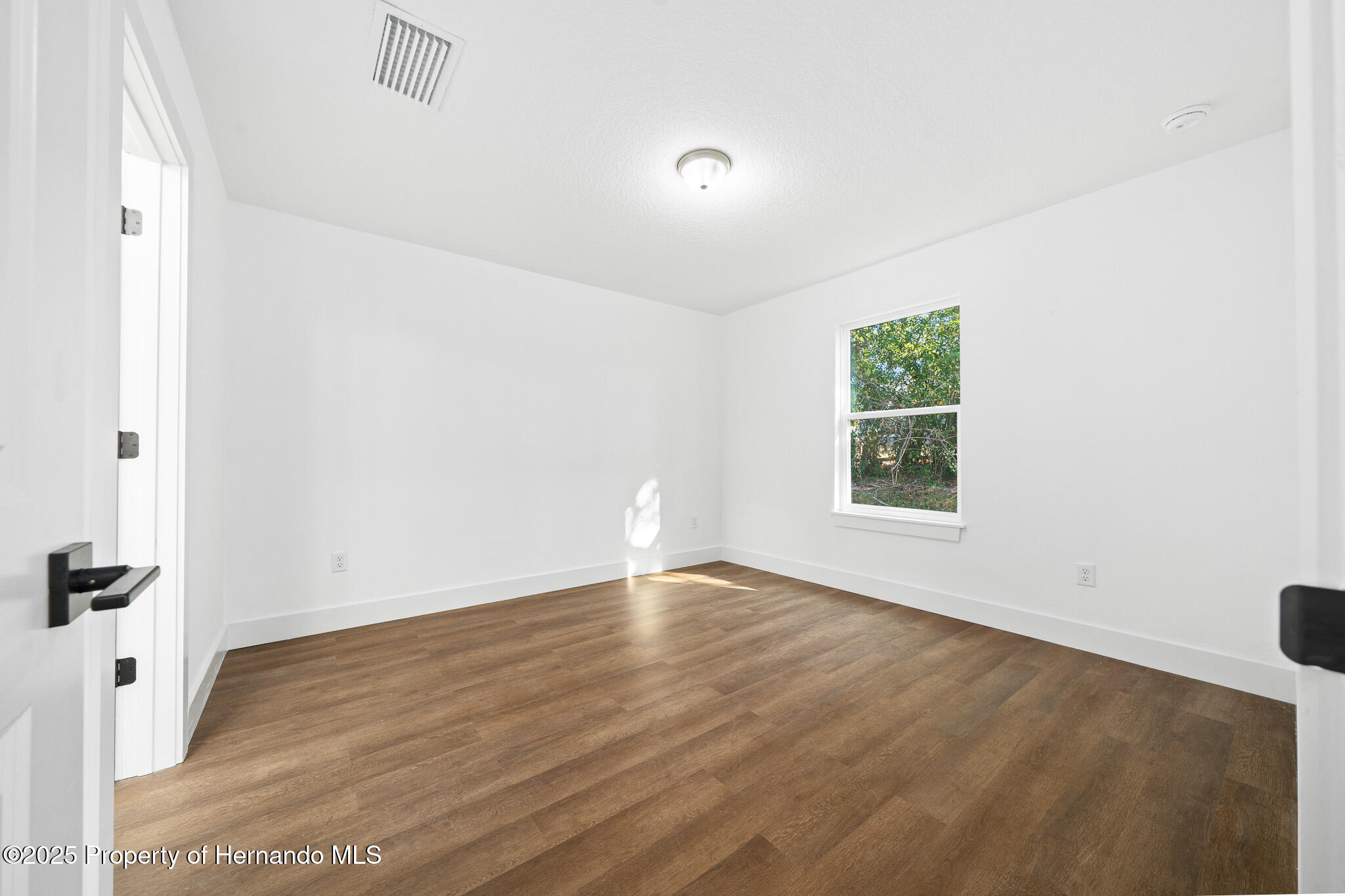 3592 Arrowhead Avenue, Spring Hill, Florida image 11