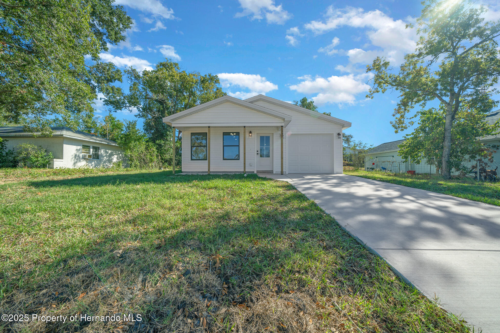 3592 Arrowhead Avenue, Spring Hill, Florida image 2