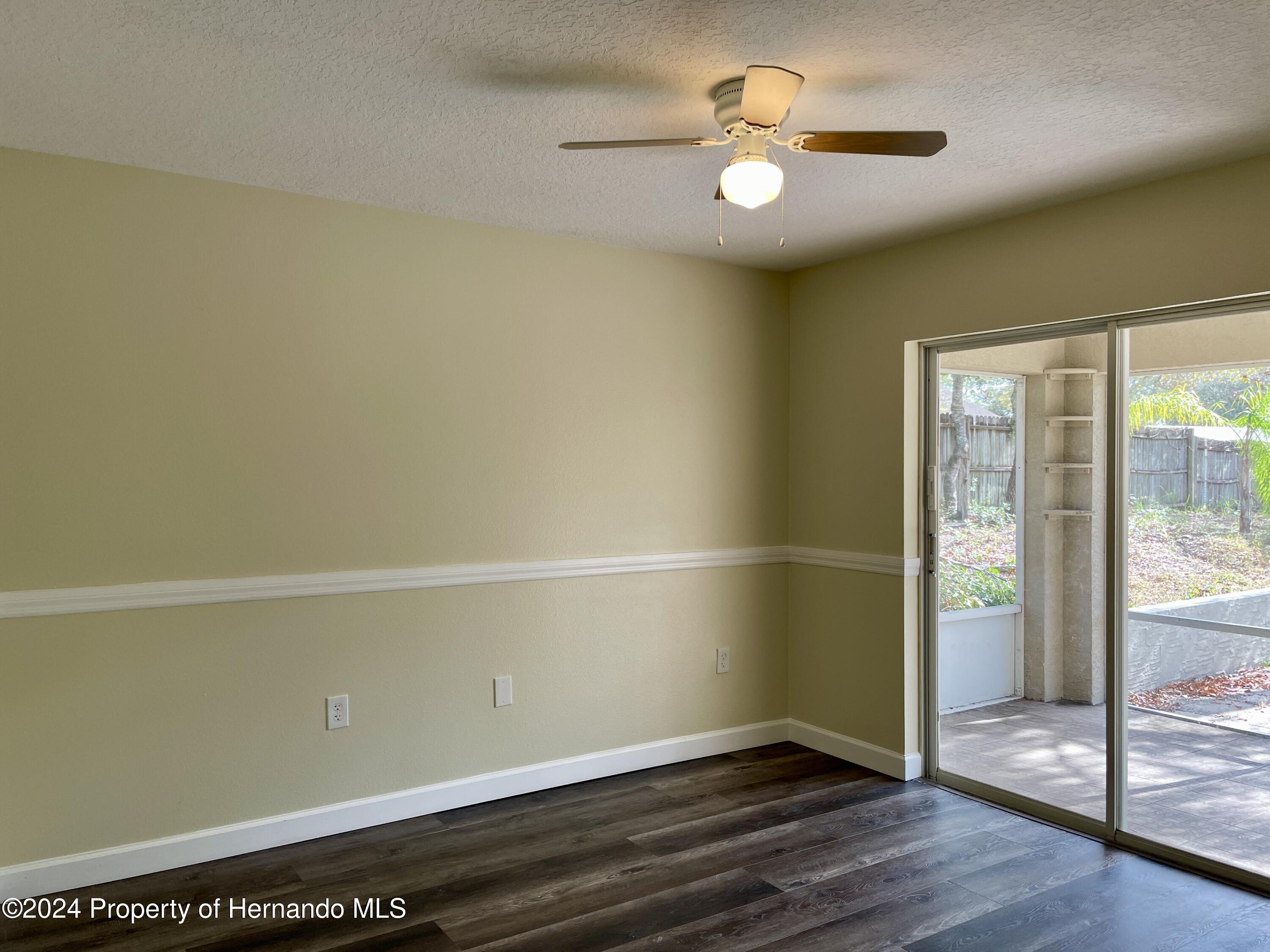 10448 Canary Avenue, Weeki Wachee, Florida image 30