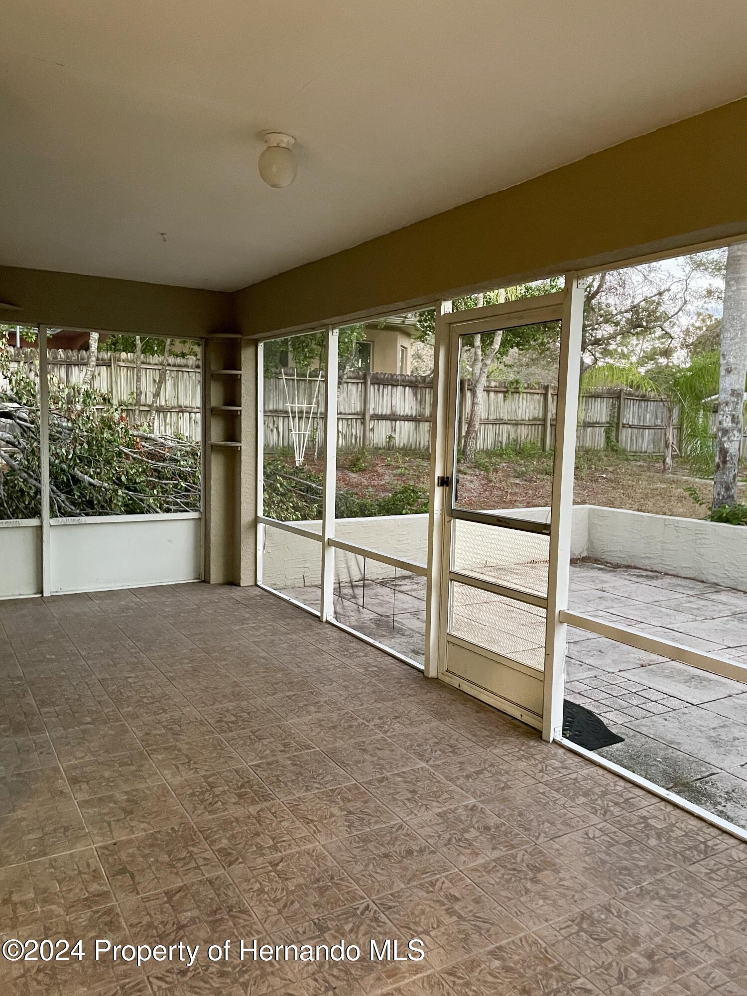 10448 Canary Avenue, Weeki Wachee, Florida image 42