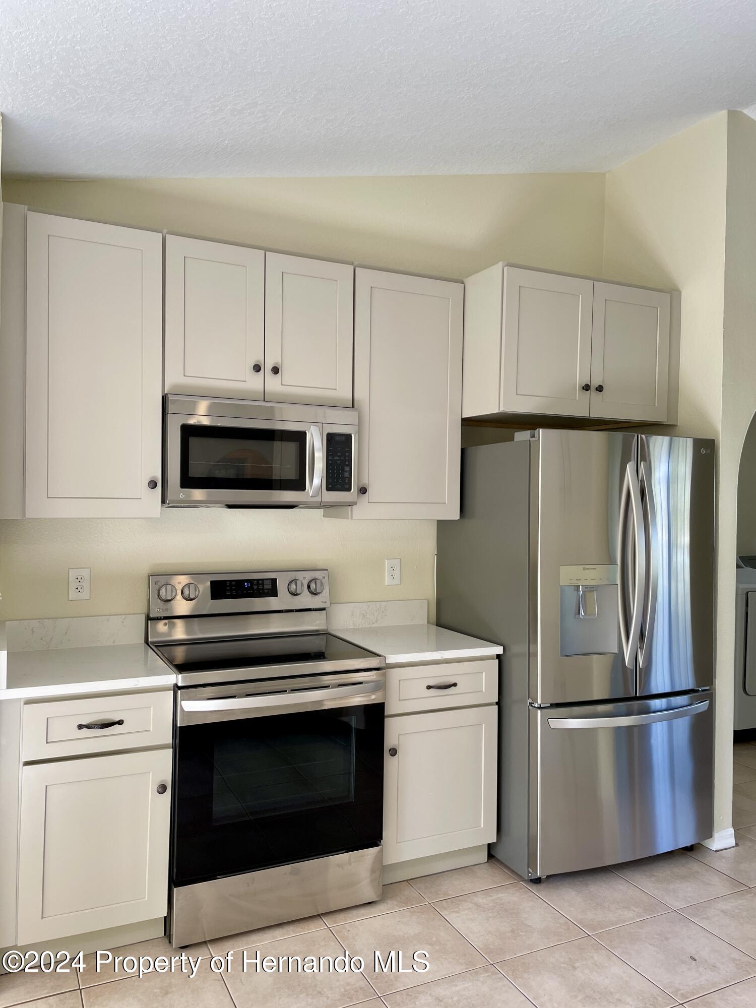 10448 Canary Avenue, Weeki Wachee, Florida image 14