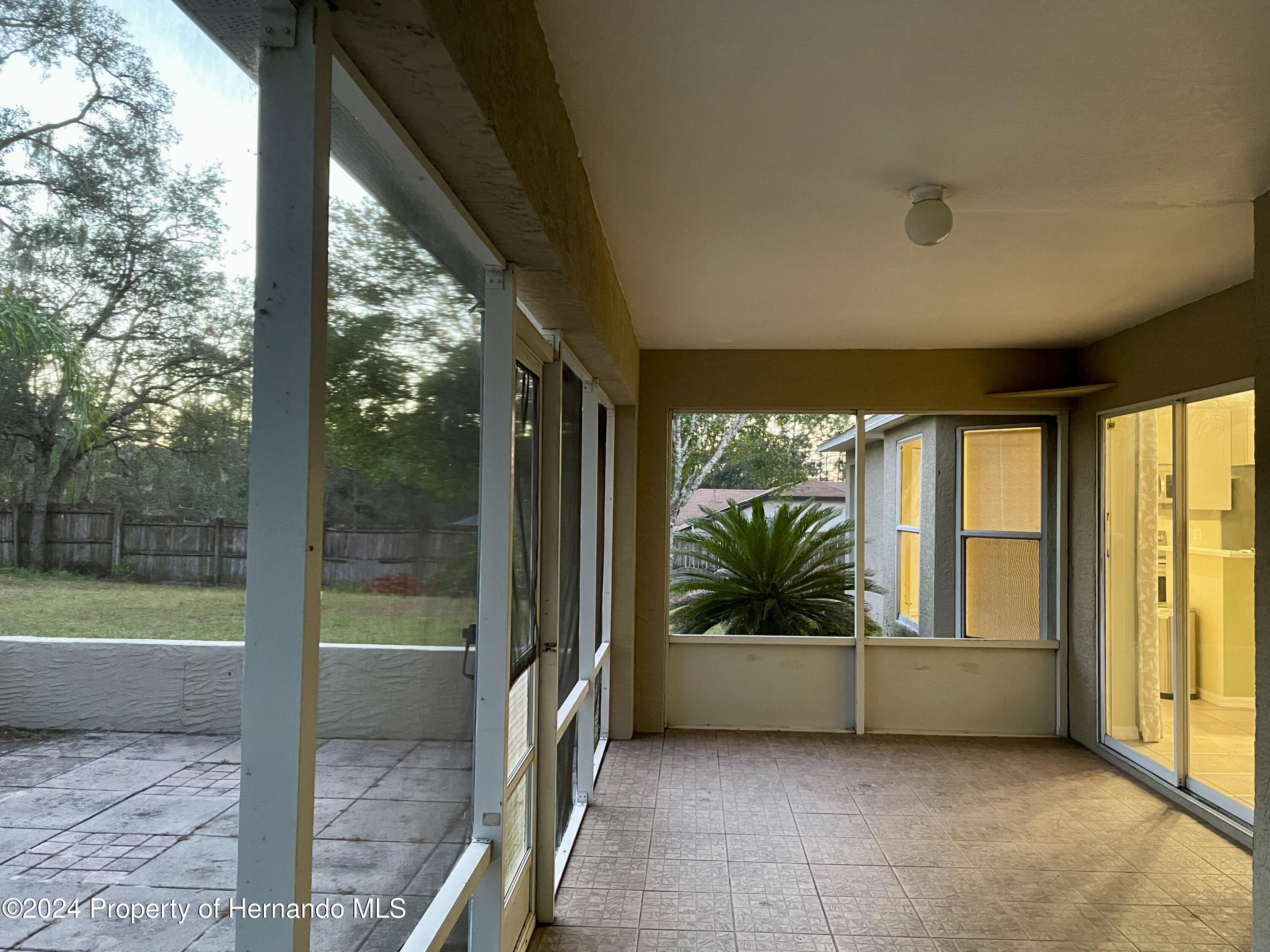 10448 Canary Avenue, Weeki Wachee, Florida image 40
