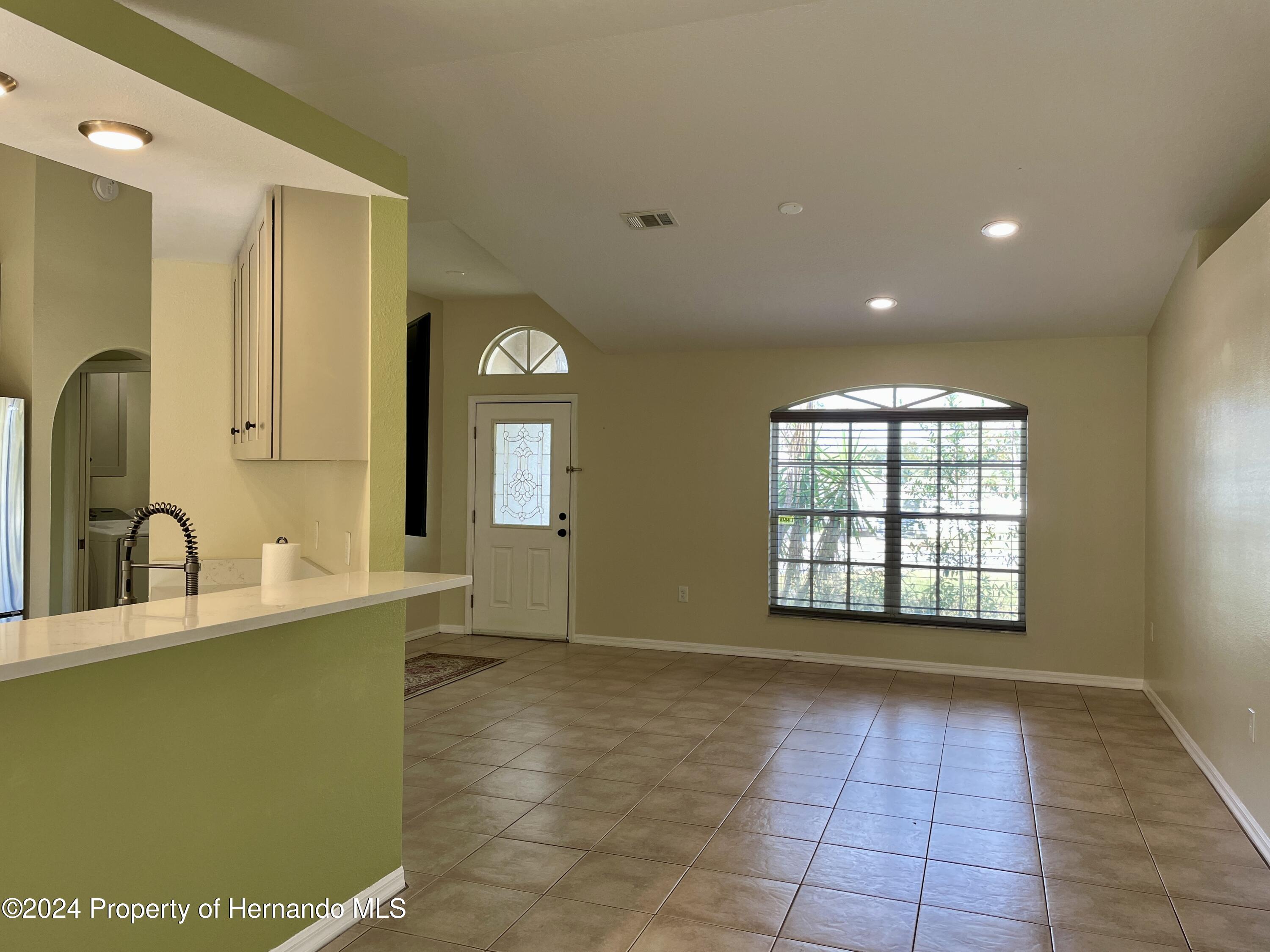 10448 Canary Avenue, Weeki Wachee, Florida image 39