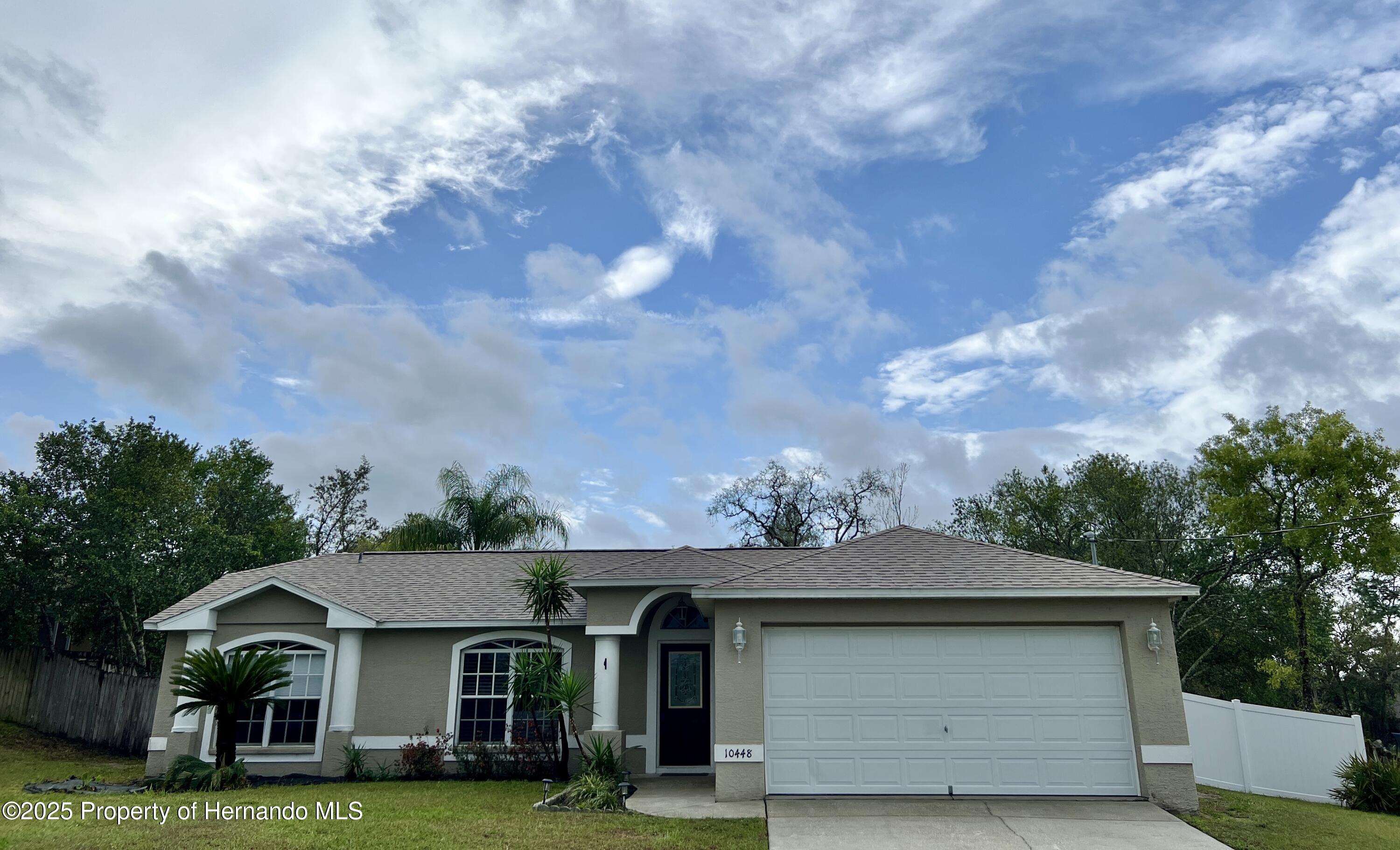 10448 Canary Avenue, Weeki Wachee, Florida image 1