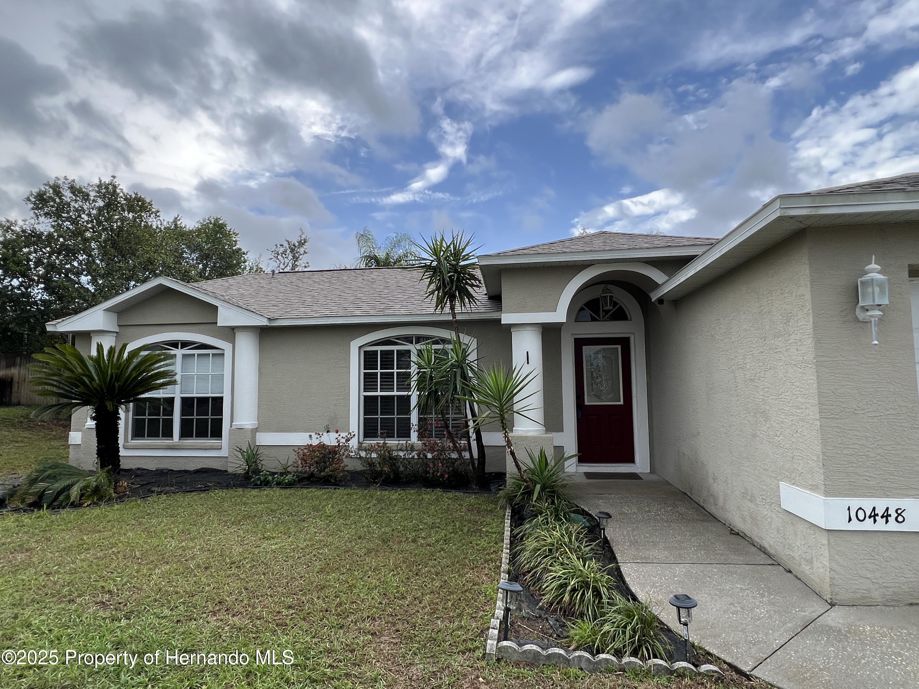10448 Canary Avenue, Weeki Wachee, Florida image 2