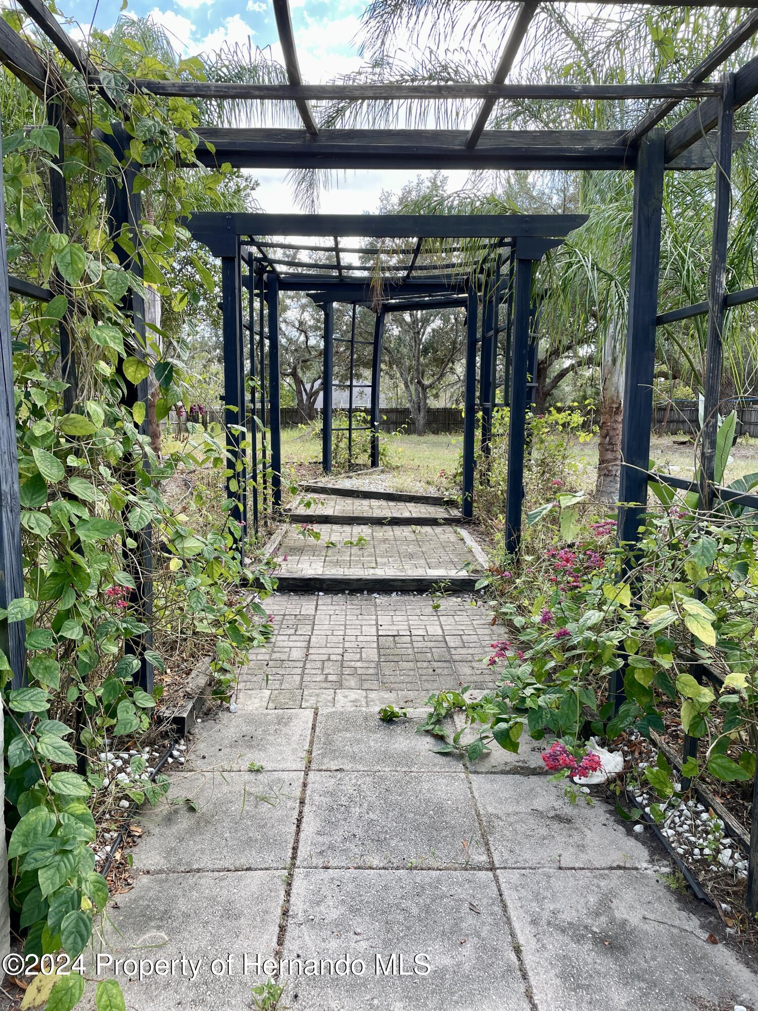 10448 Canary Avenue, Weeki Wachee, Florida image 15
