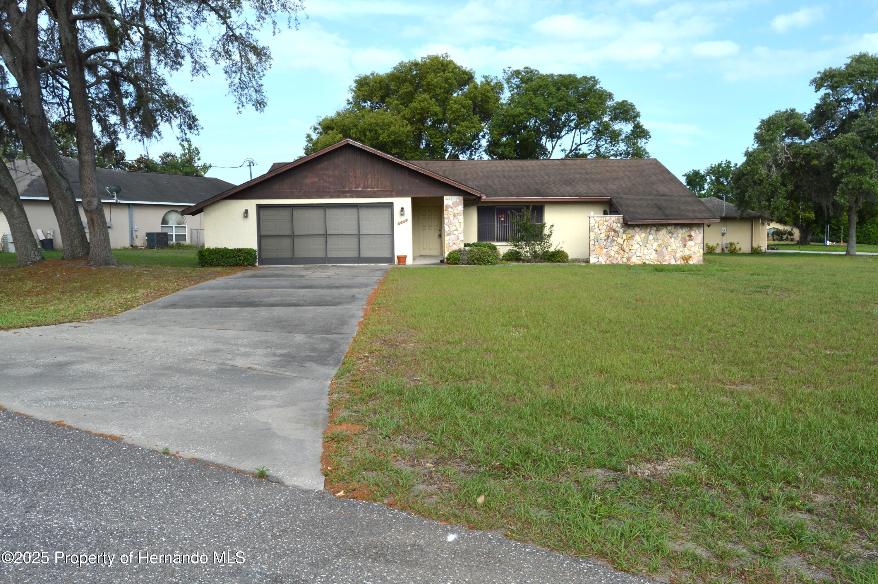 13425 Bonita Avenue, Spring Hill, Florida image 5