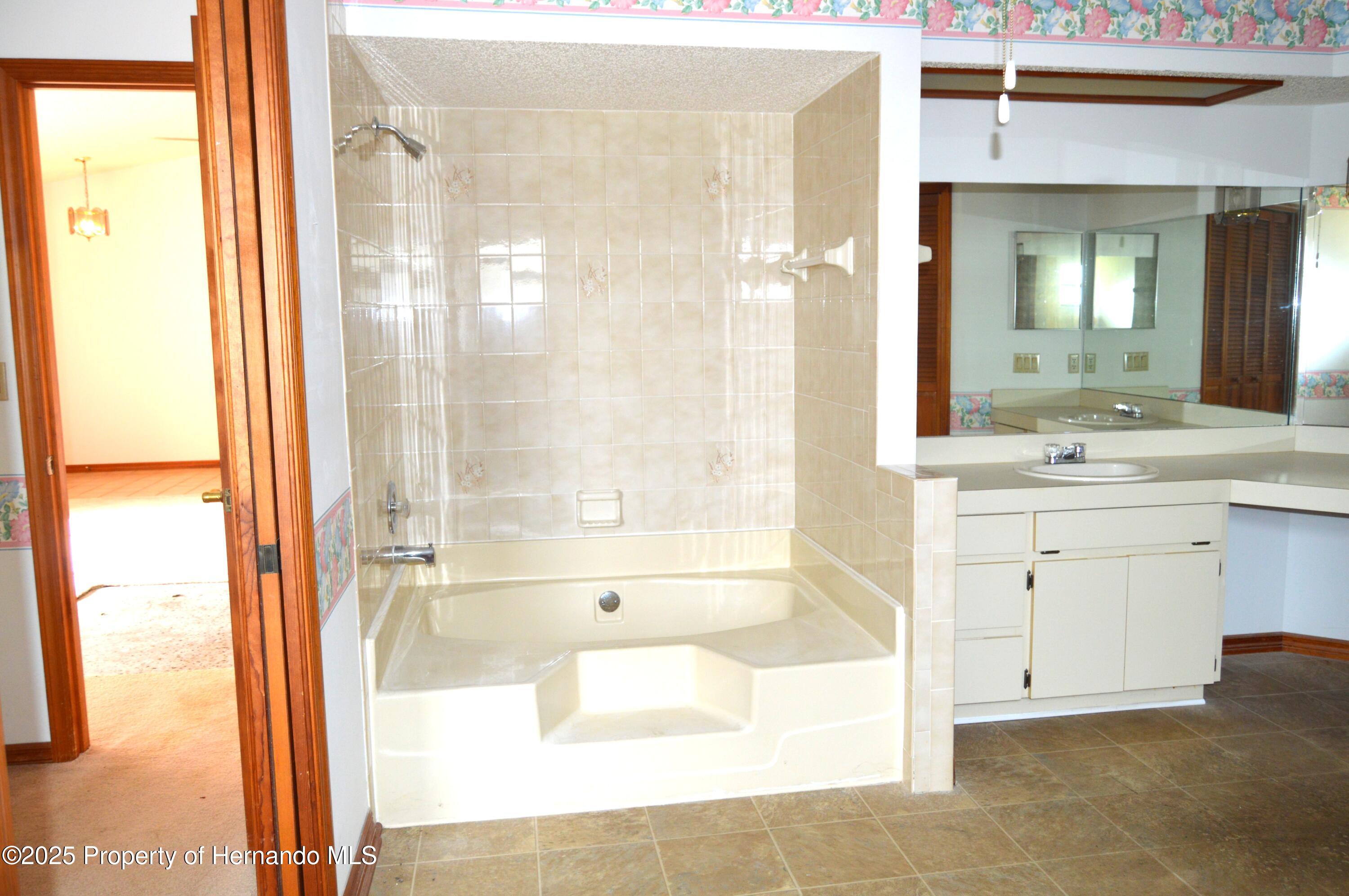 13425 Bonita Avenue, Spring Hill, Florida image 24