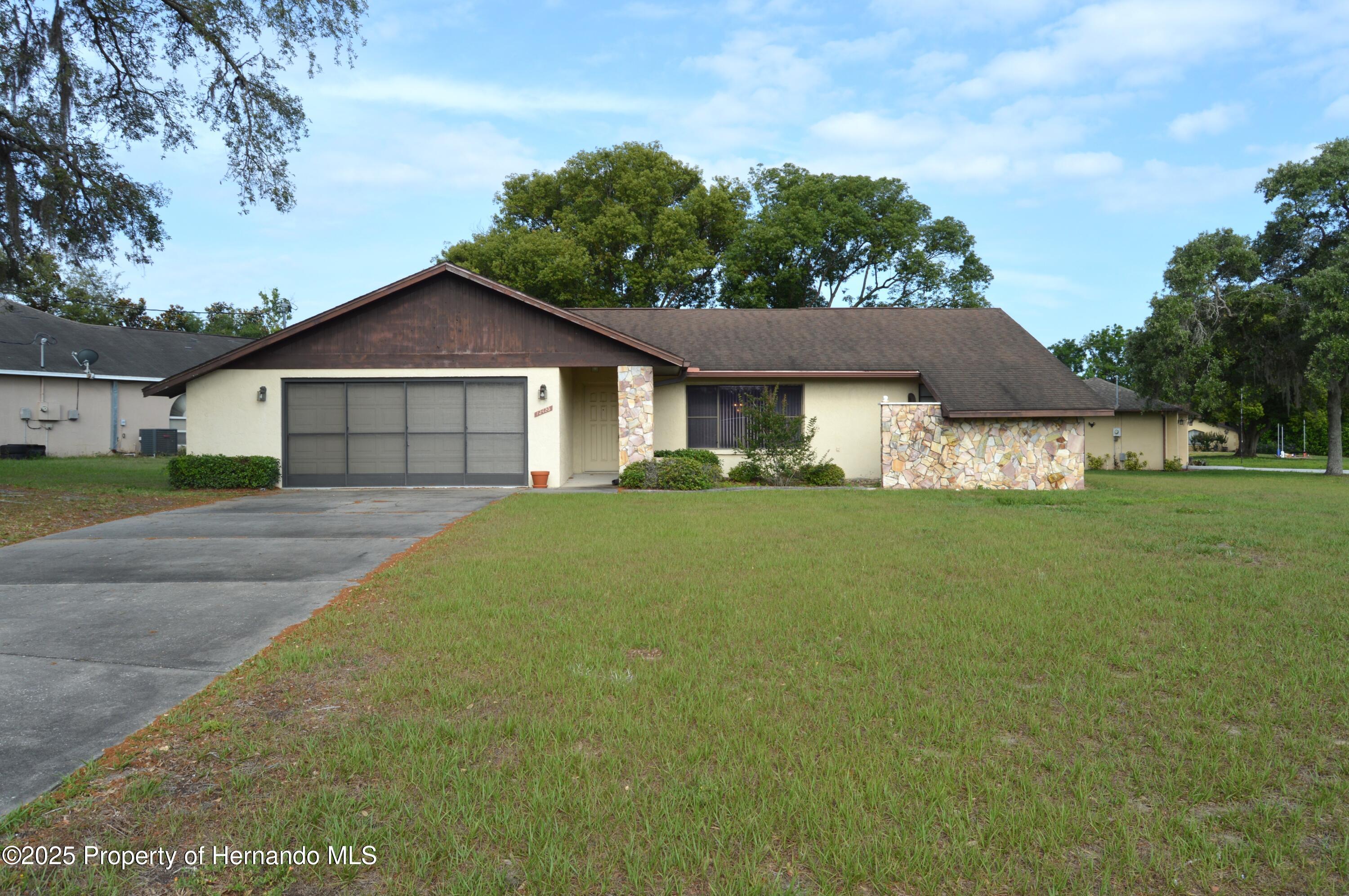 13425 Bonita Avenue, Spring Hill, Florida image 4