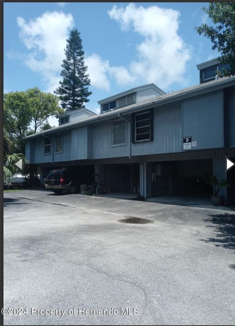 Condo For Sale - 200 Meres Boulevard #14<br/> Tarpon Springs, FL 34689