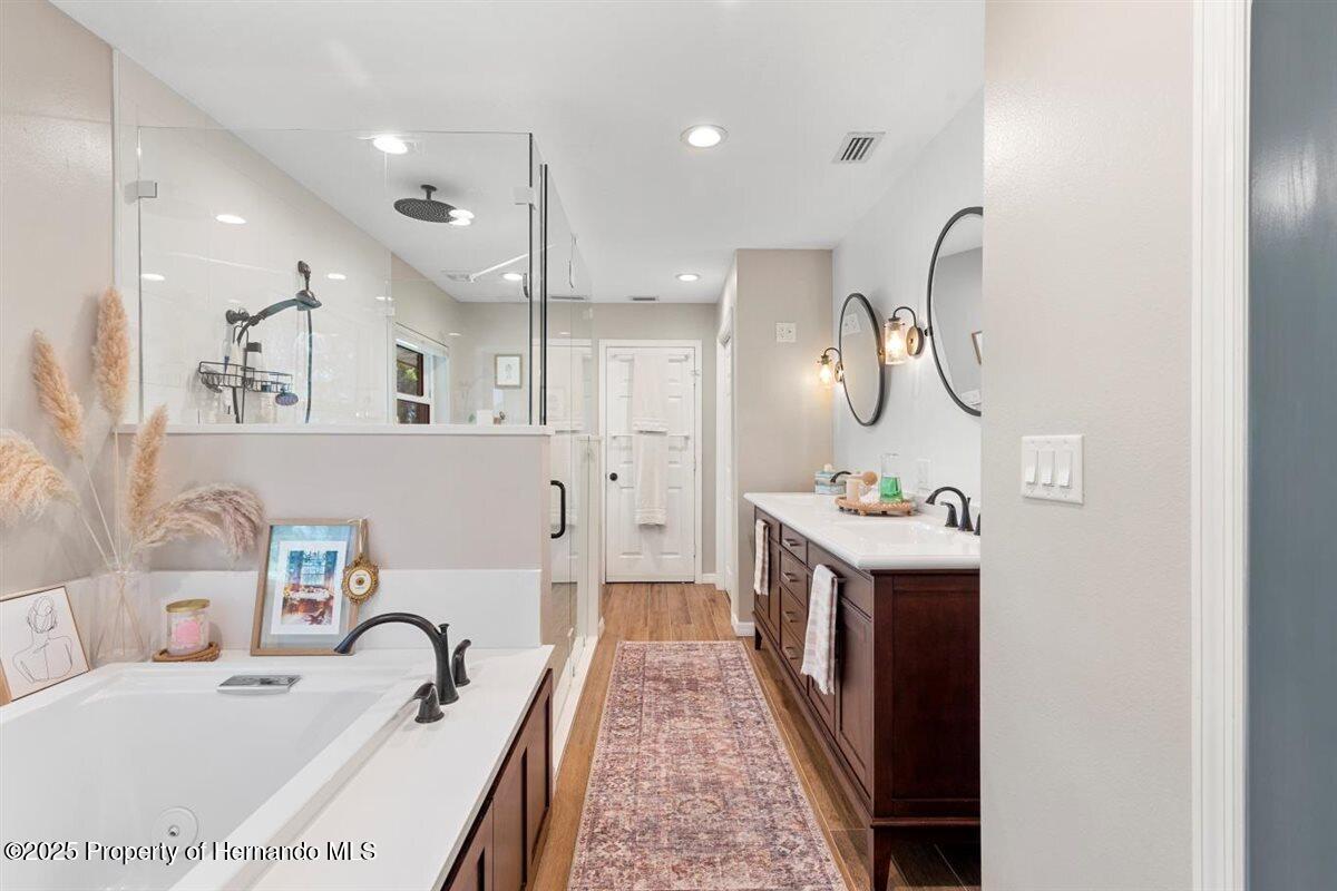 9542 Wallien Drive, Brooksville, Florida image 31