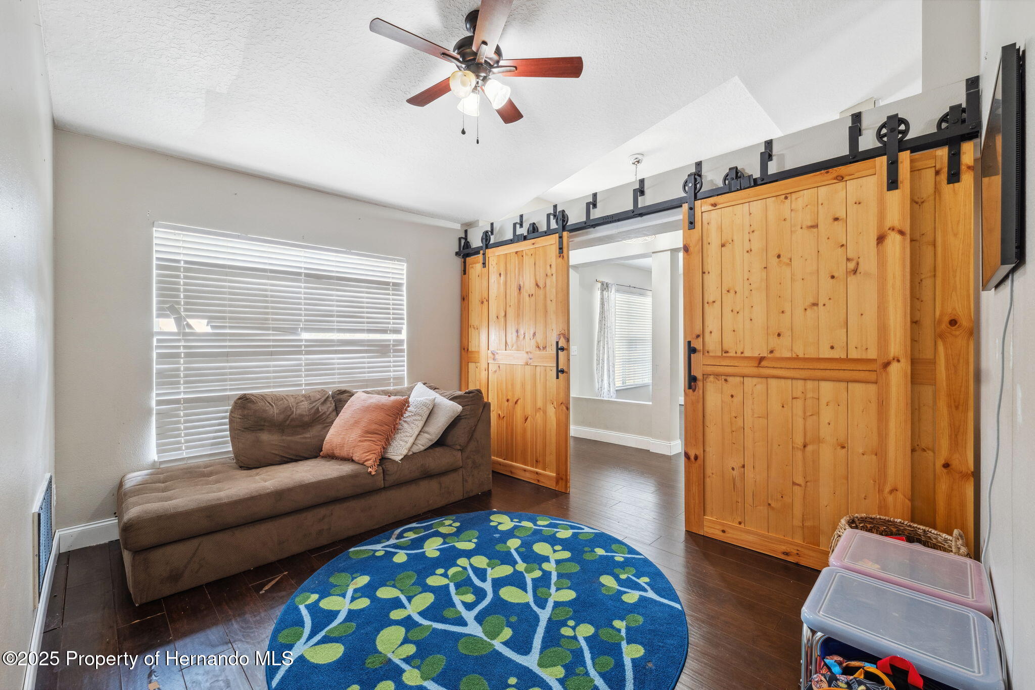 3017 Aldoro Avenue, Spring Hill, Florida image 5