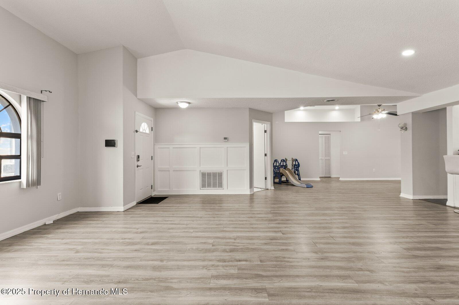 4405 Plumosa Street, Spring Hill, Florida image 9