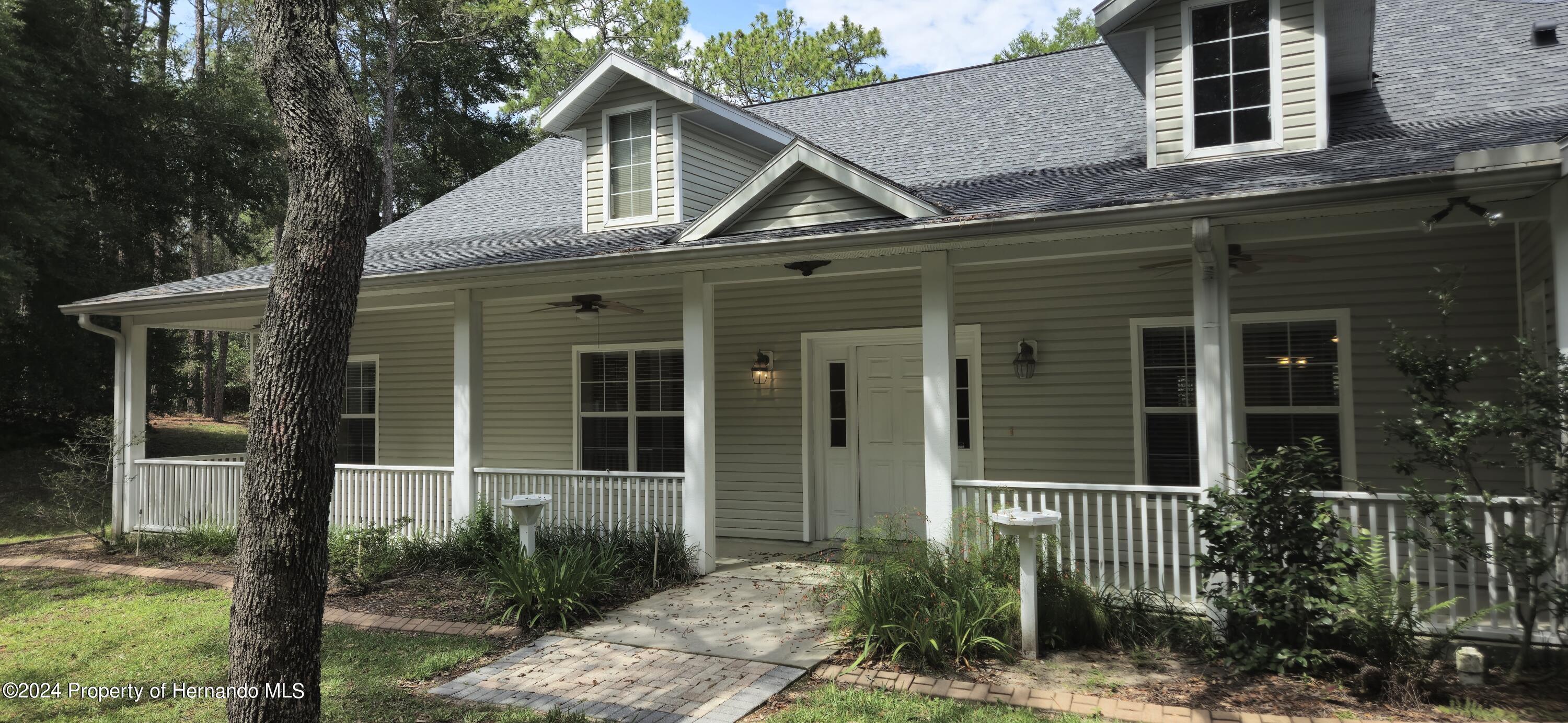 16357 Pawnee Drive, Brooksville, Florida image 6