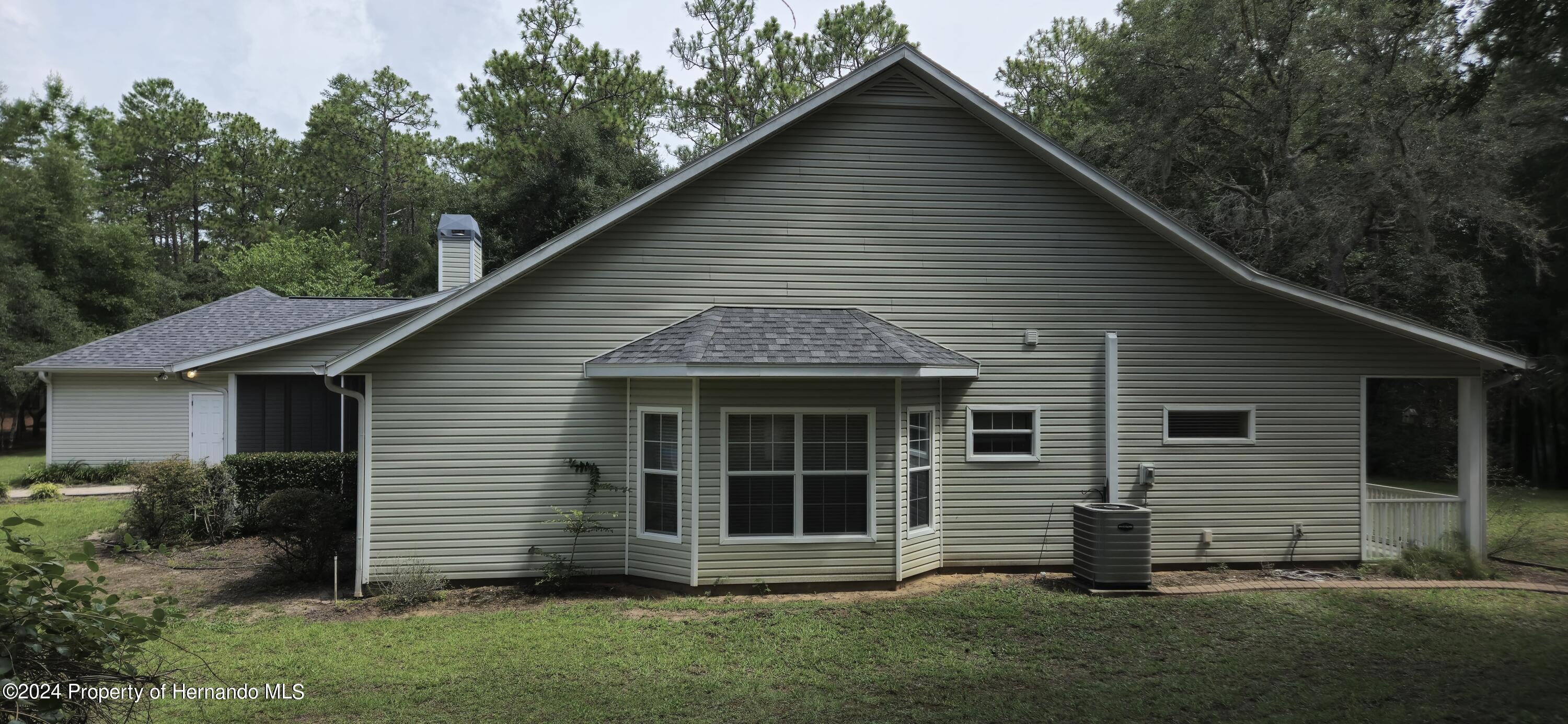 16357 Pawnee Drive, Brooksville, Florida image 11
