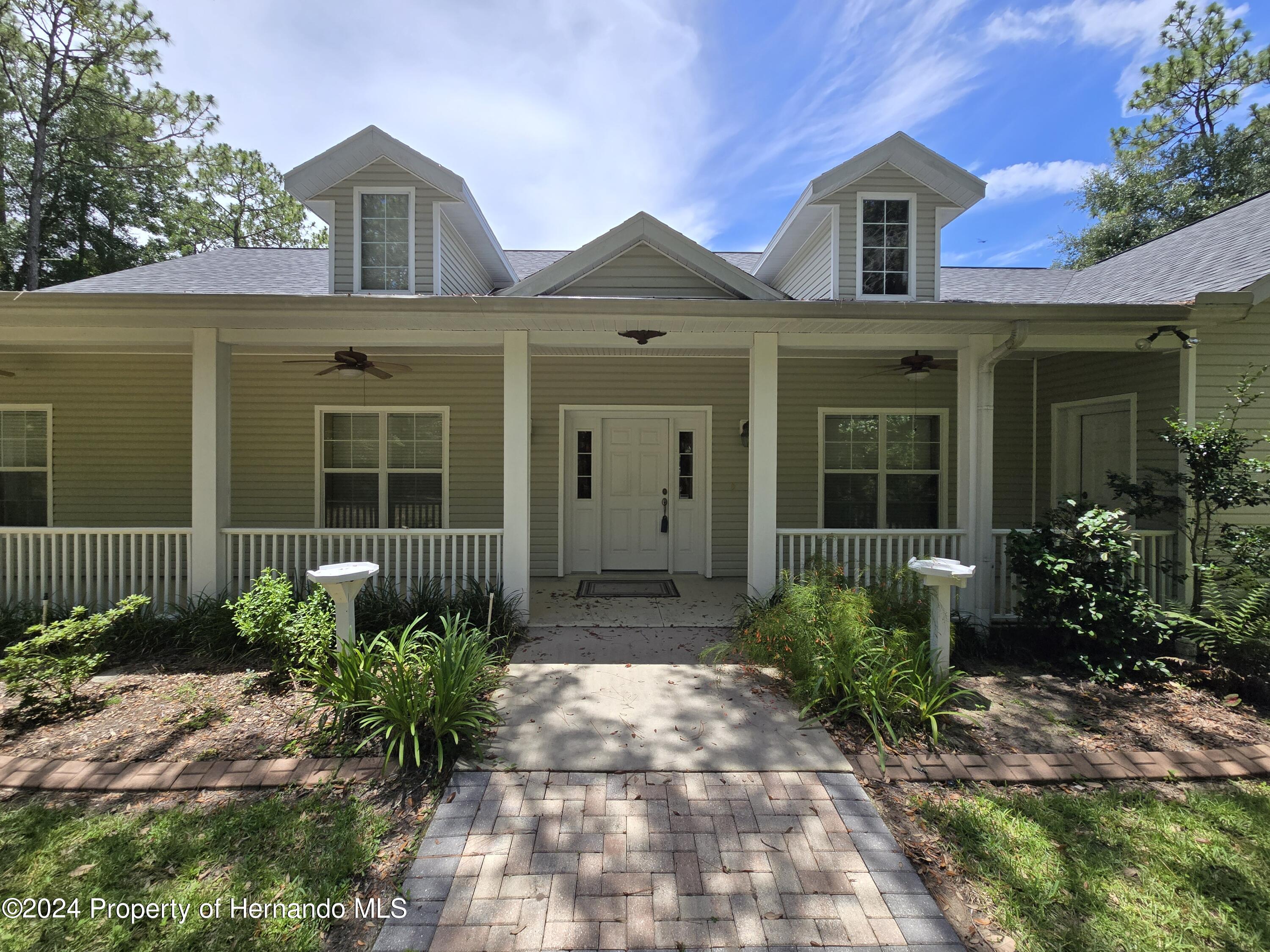 16357 Pawnee Drive, Brooksville, Florida image 9