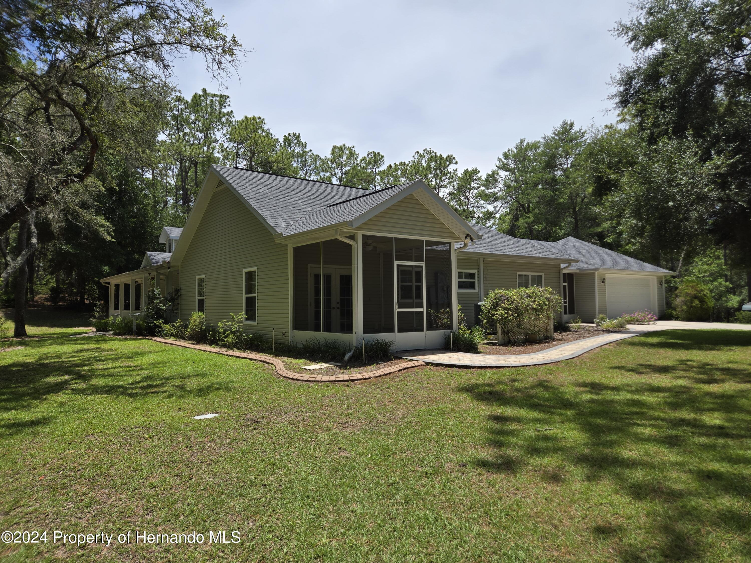 16357 Pawnee Drive, Brooksville, Florida image 13