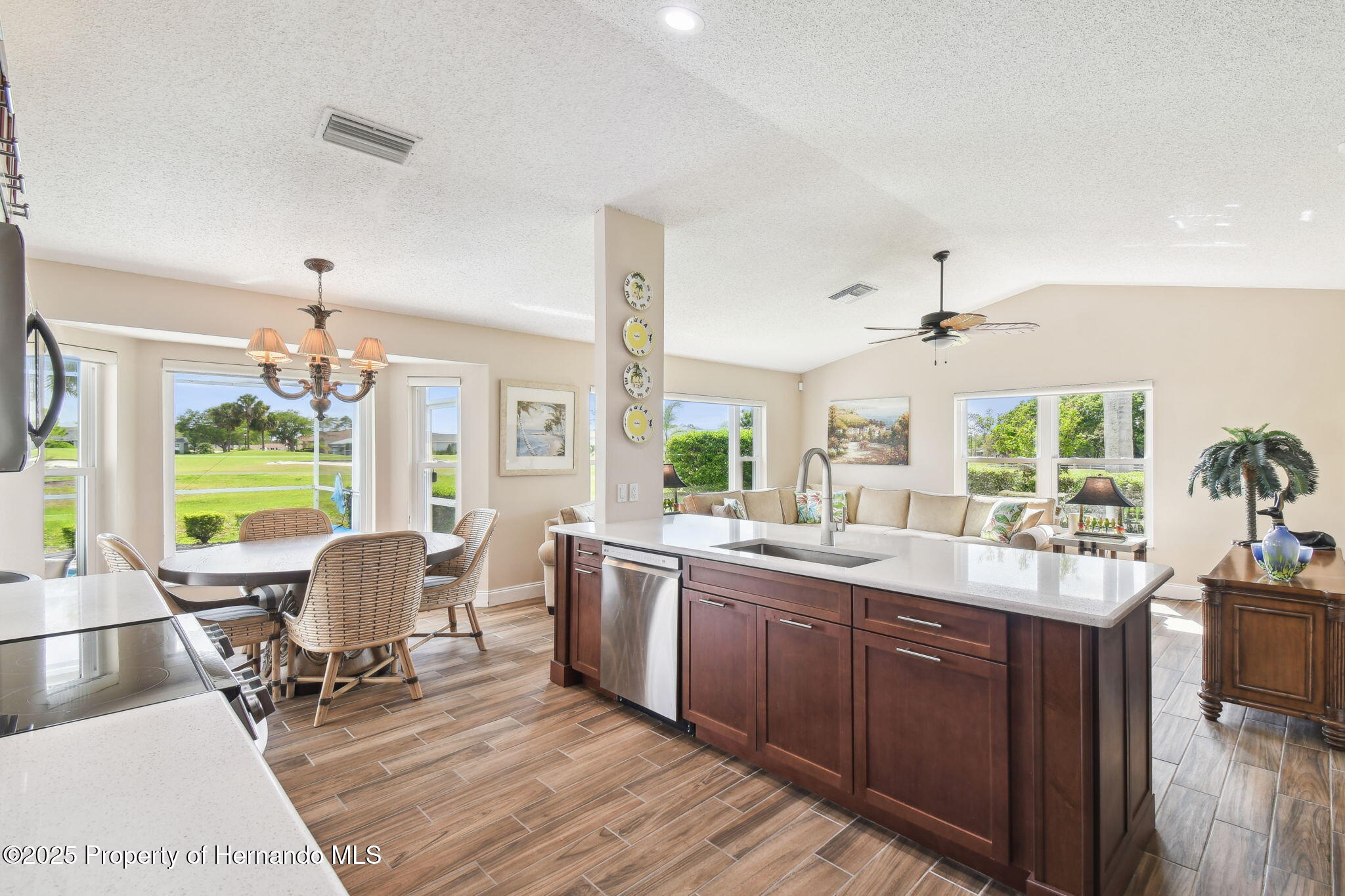 18435 Gentle Breeze Court, Hudson, Florida image 8