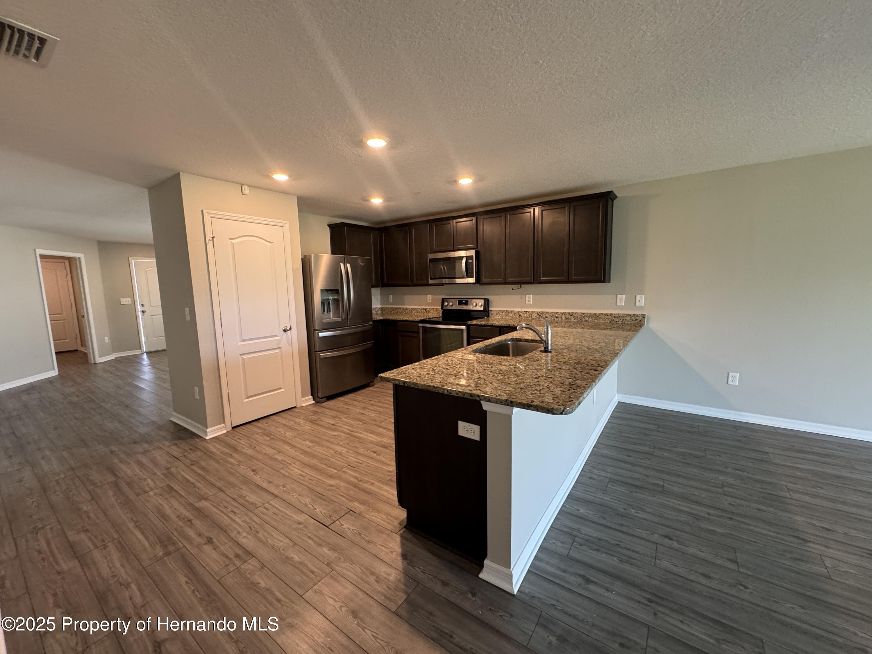 30182 Fedora Circle, Brooksville, Florida image 9