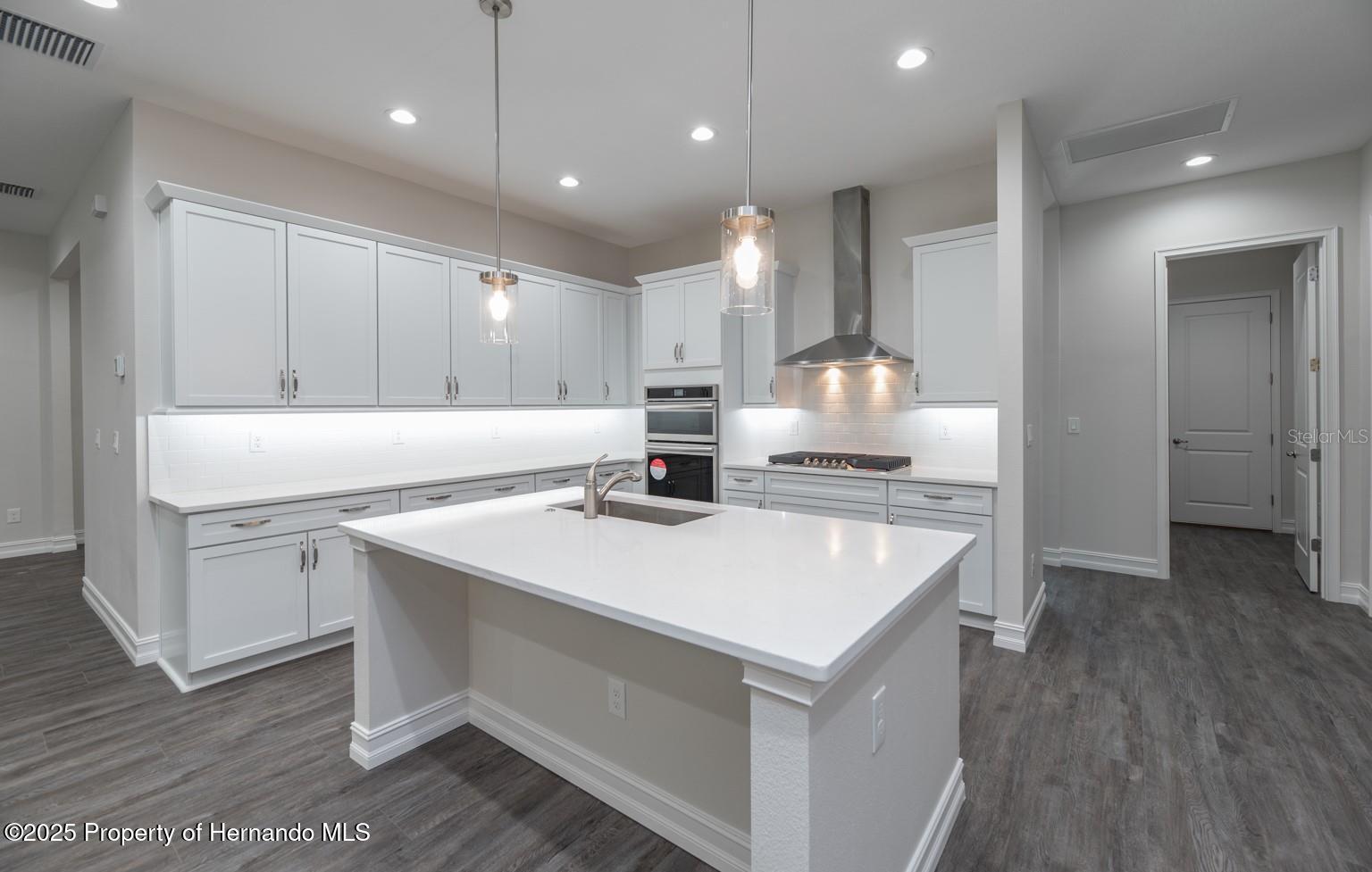 4056 Southern Valley Loop, Brooksville, Florida image 7