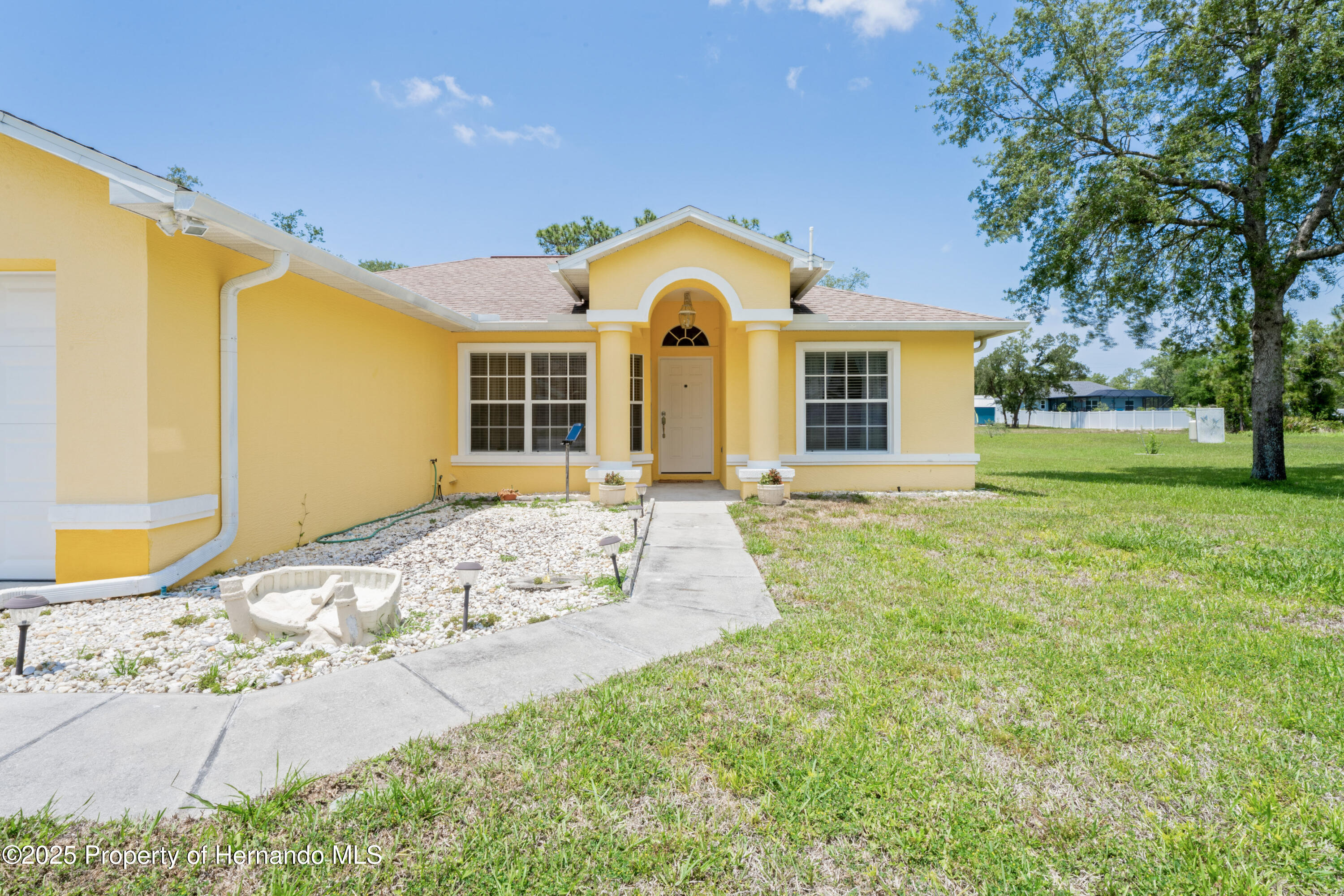 12271 House Finch Road, Weeki Wachee, Florida image 6