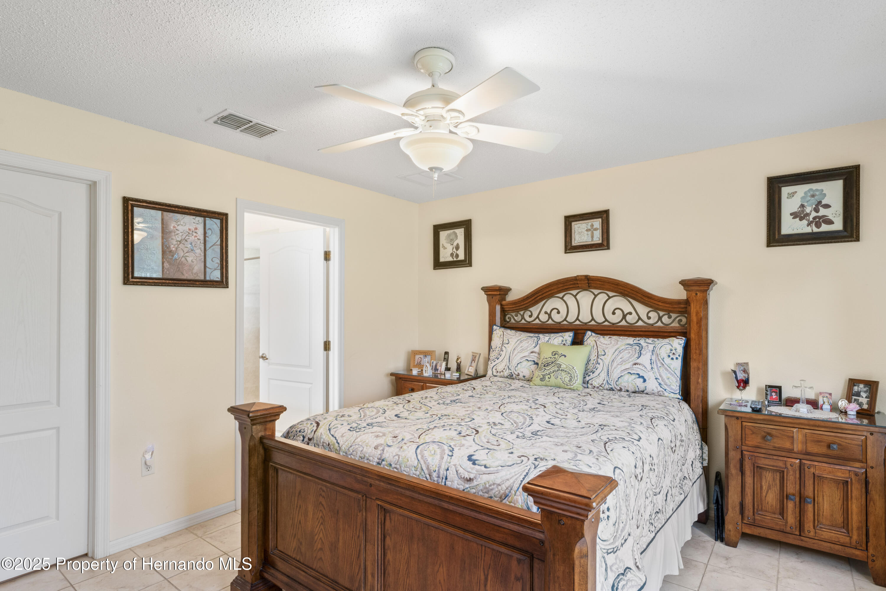 12271 House Finch Road, Weeki Wachee, Florida image 11