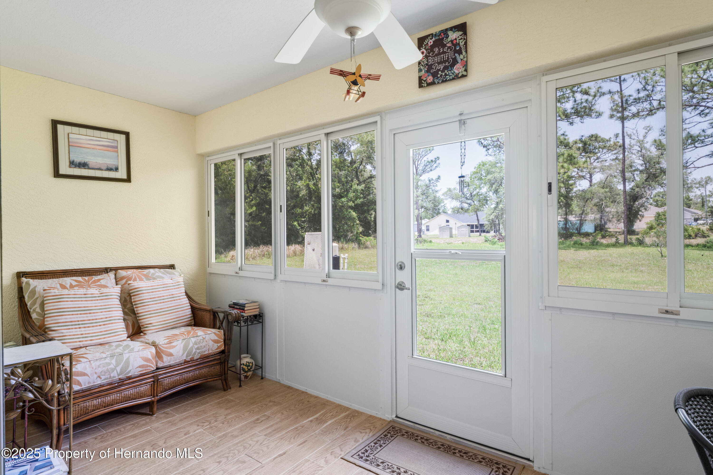 12271 House Finch Road, Weeki Wachee, Florida image 23