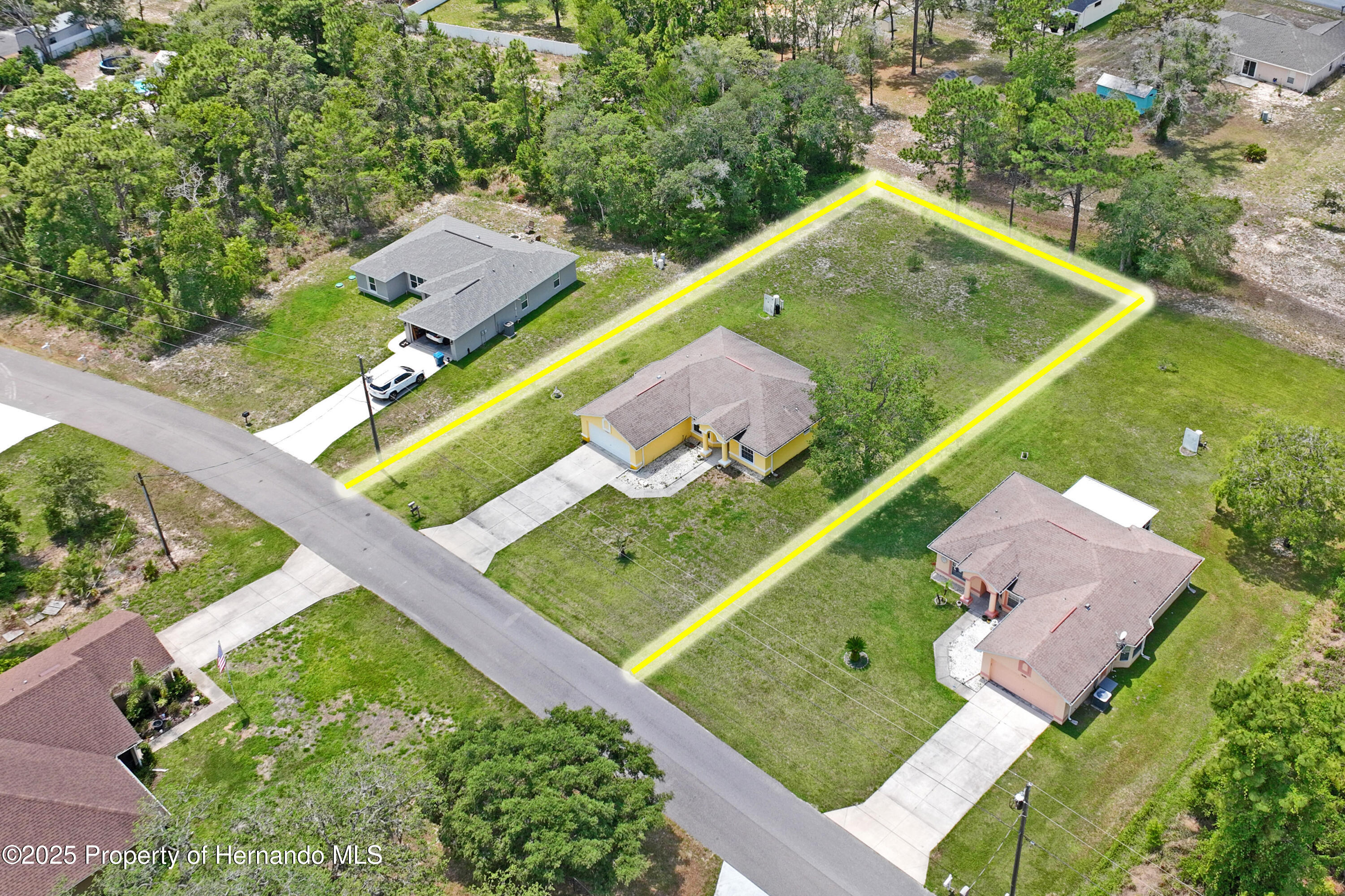12271 House Finch Road, Weeki Wachee, Florida image 28