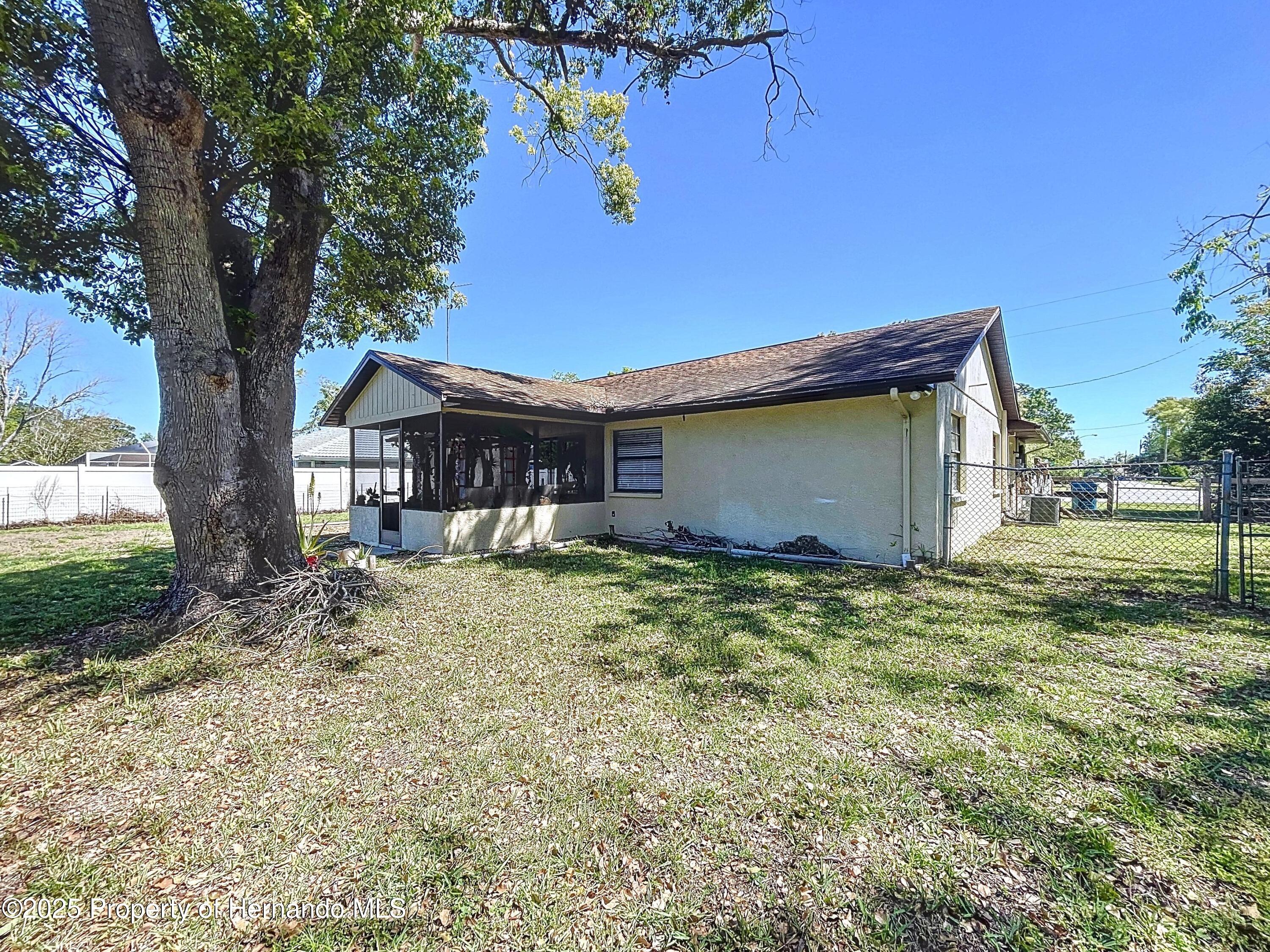 3189 Parkhill Avenue, Spring Hill, Florida image 40