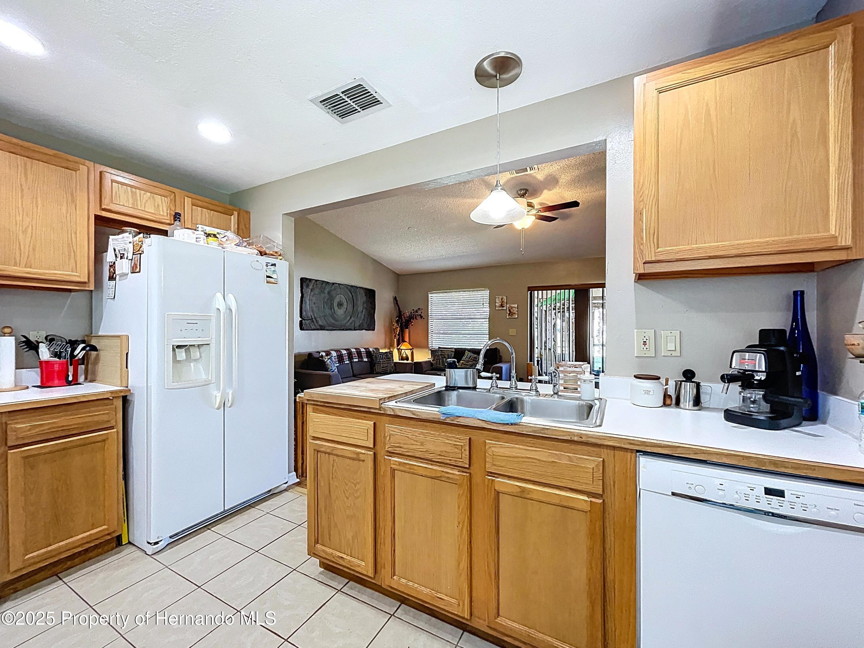 3189 Parkhill Avenue, Spring Hill, Florida image 20