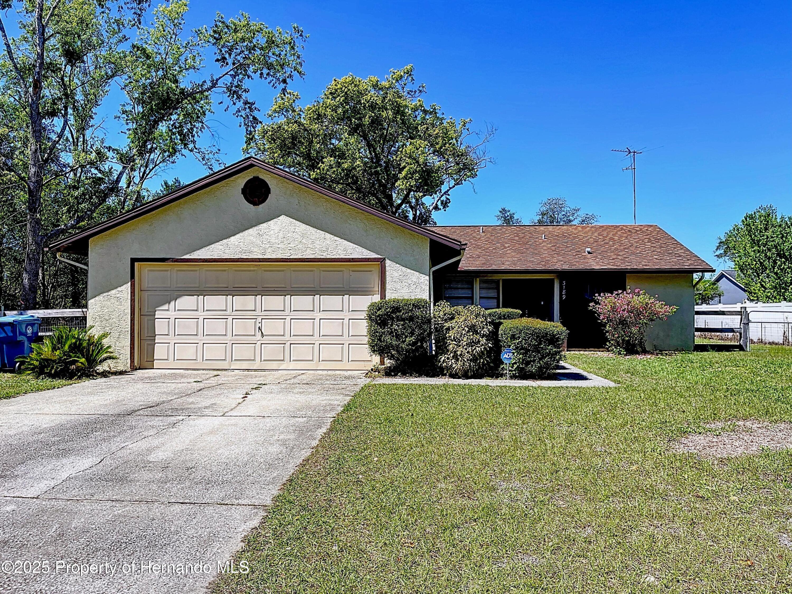3189 Parkhill Avenue, Spring Hill, Florida image 3