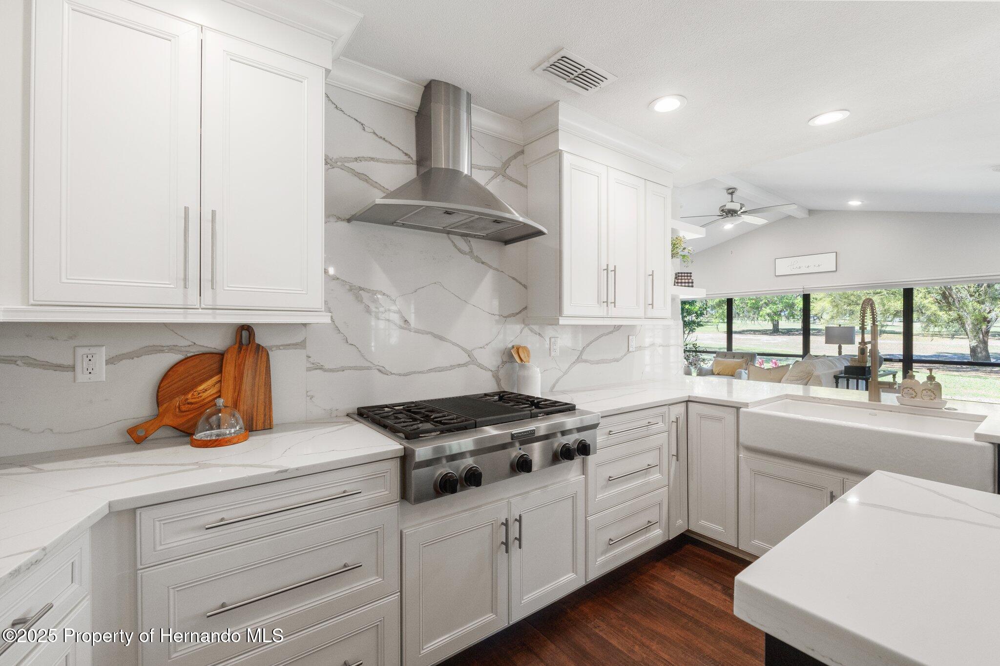 9851 Domingo Drive, Brooksville, Florida image 18