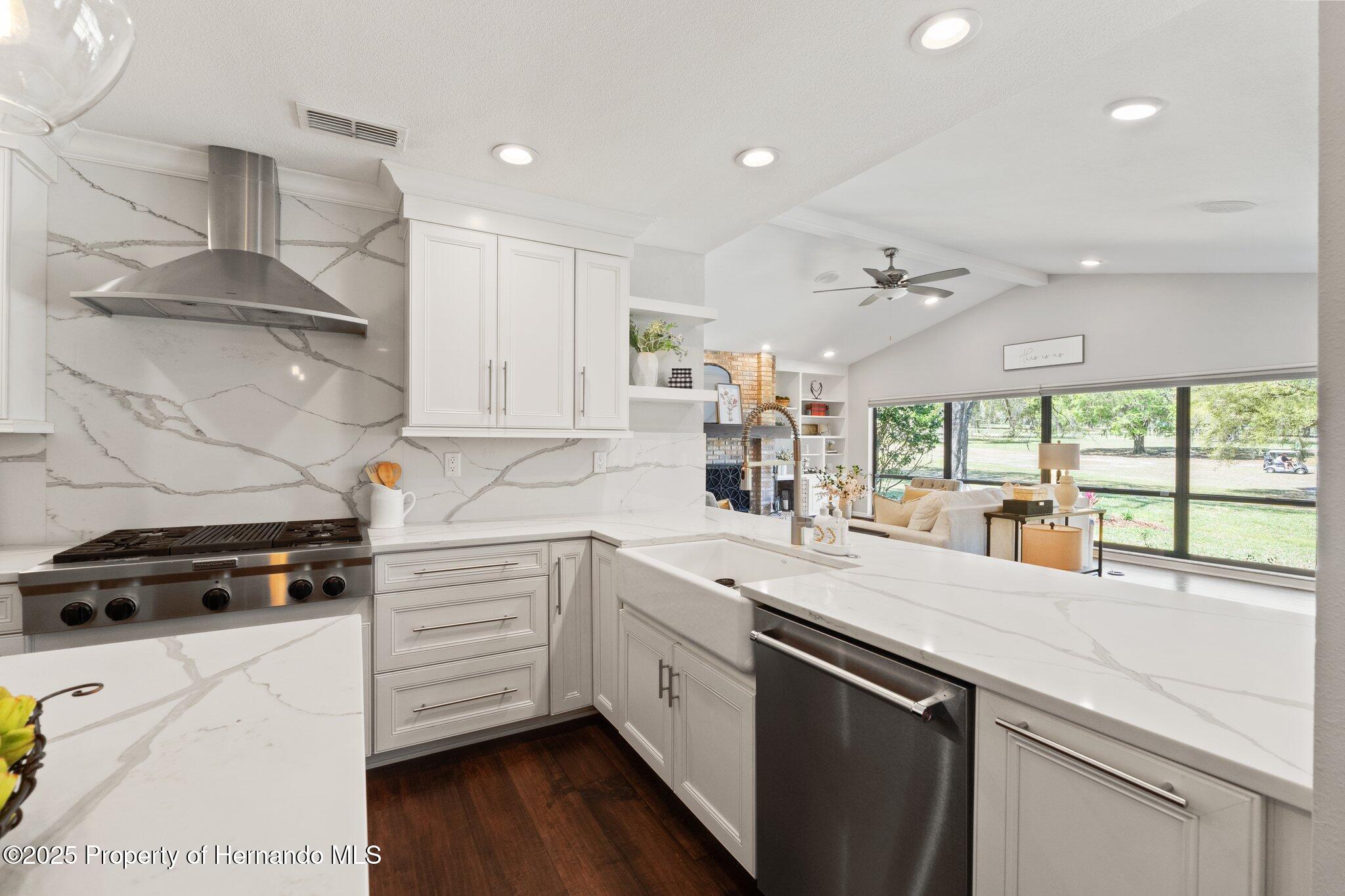 9851 Domingo Drive, Brooksville, Florida image 19