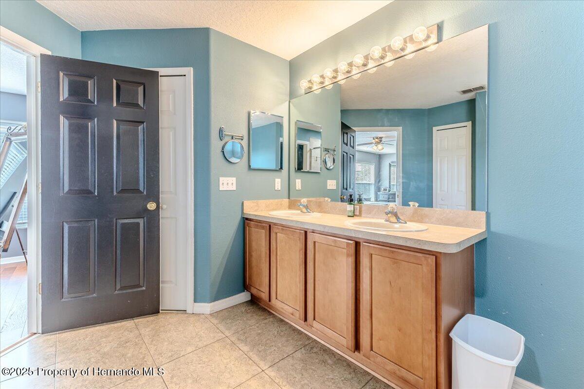 4094 Braemere Drive, Spring Hill, Florida image 35