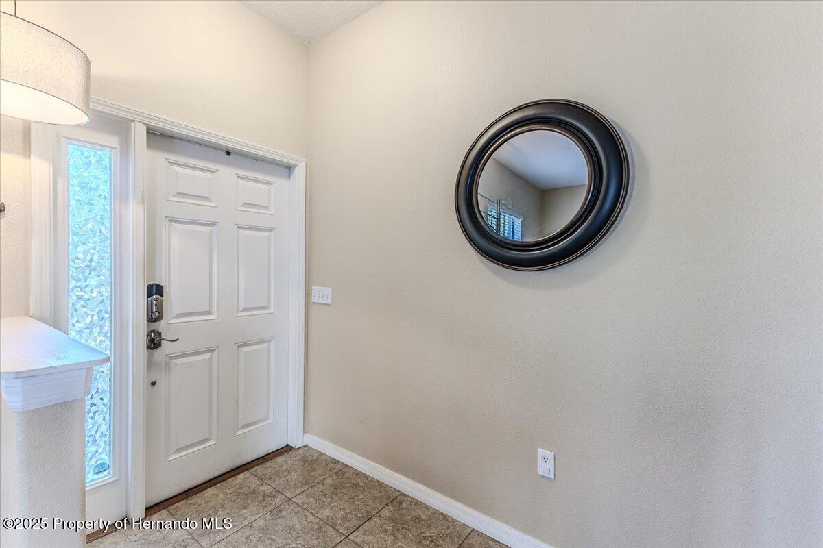 4094 Braemere Drive, Spring Hill, Florida image 6