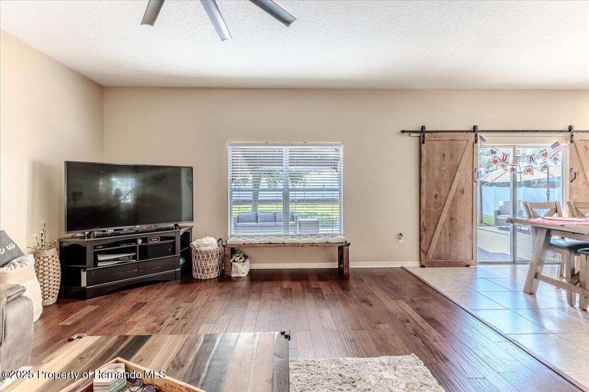 4094 Braemere Drive, Spring Hill, Florida image 23