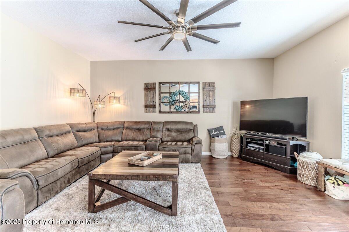 4094 Braemere Drive, Spring Hill, Florida image 22