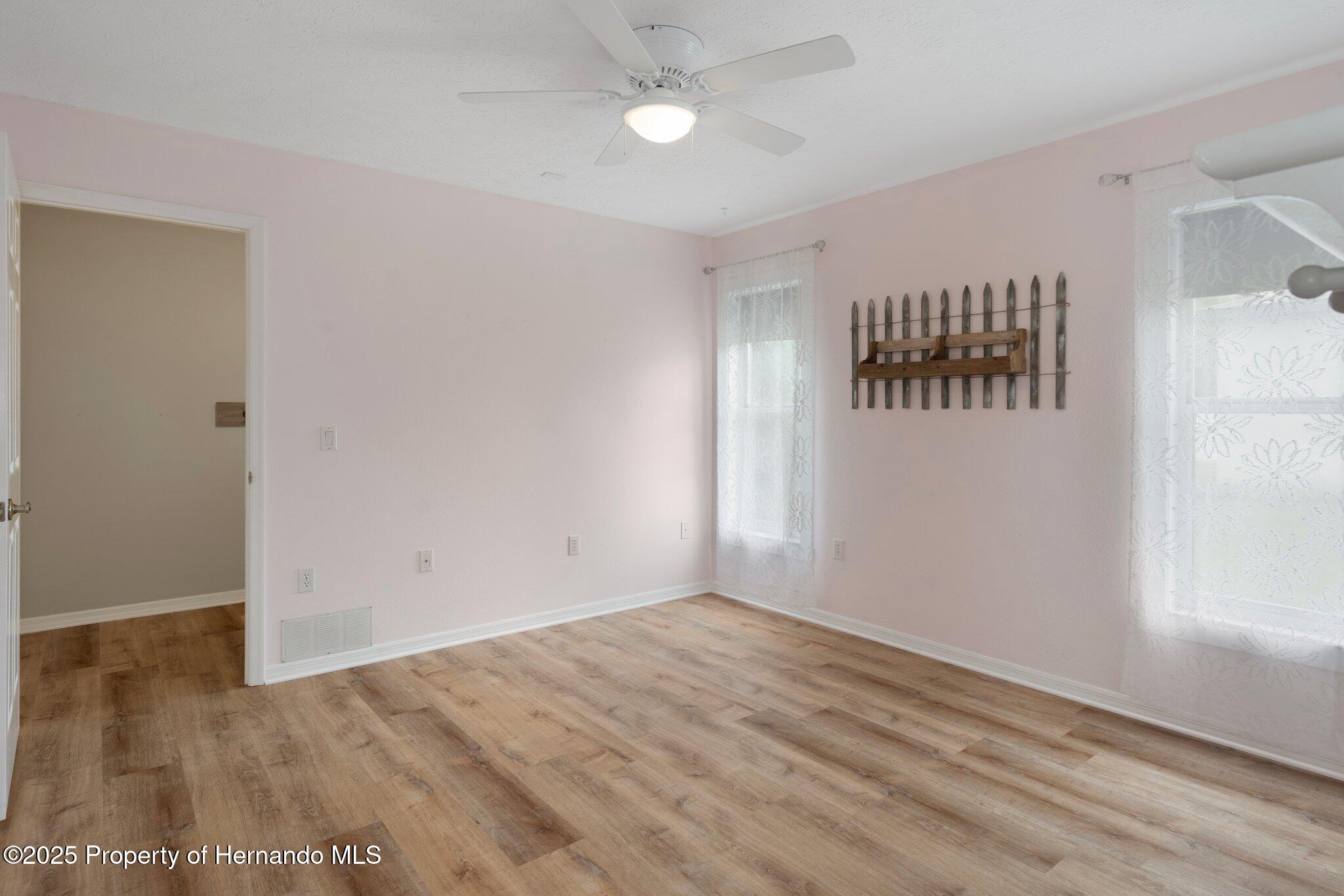 11242 Riddle Drive, Spring Hill, Florida image 26