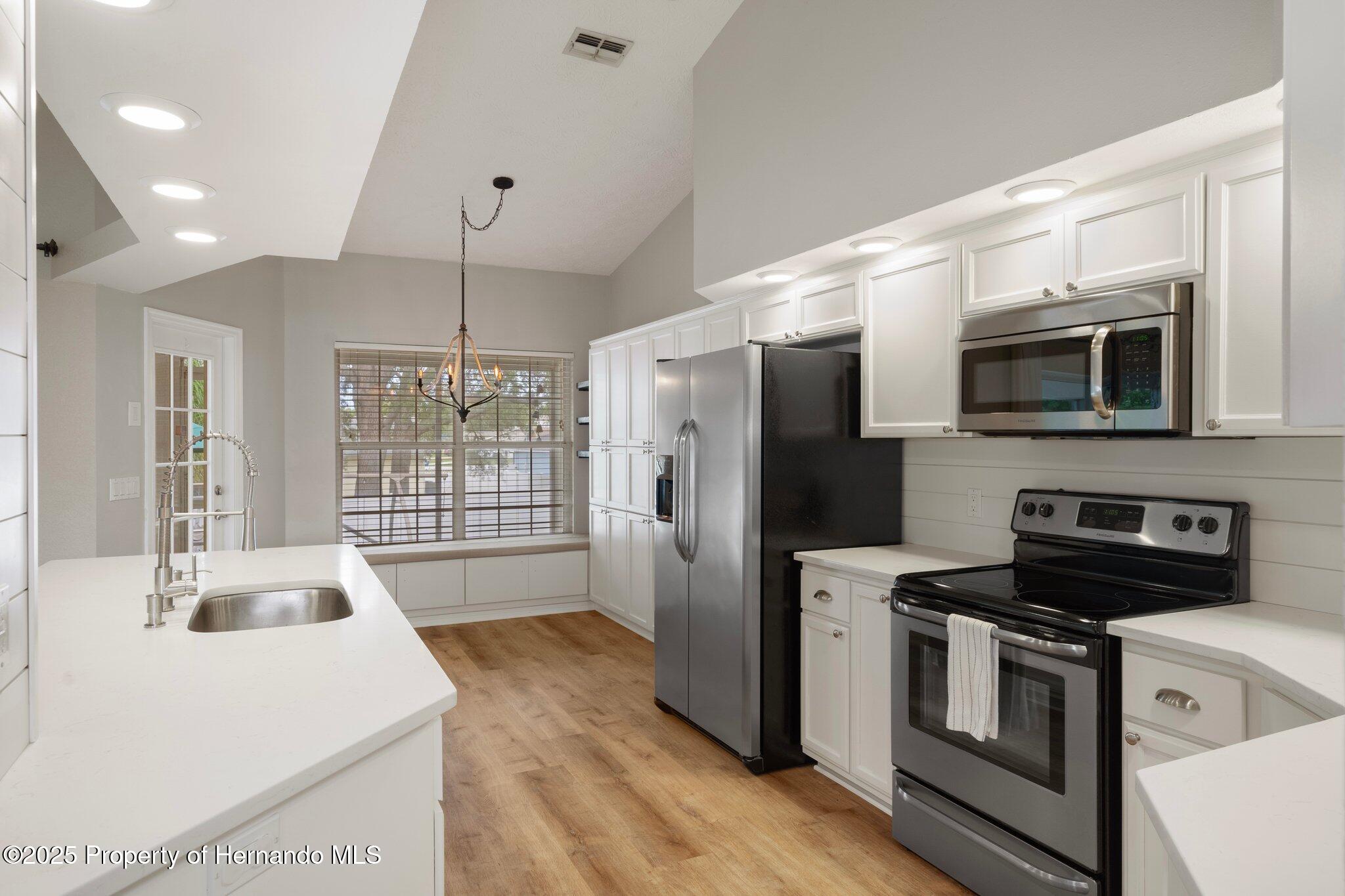 11242 Riddle Drive, Spring Hill, Florida image 22